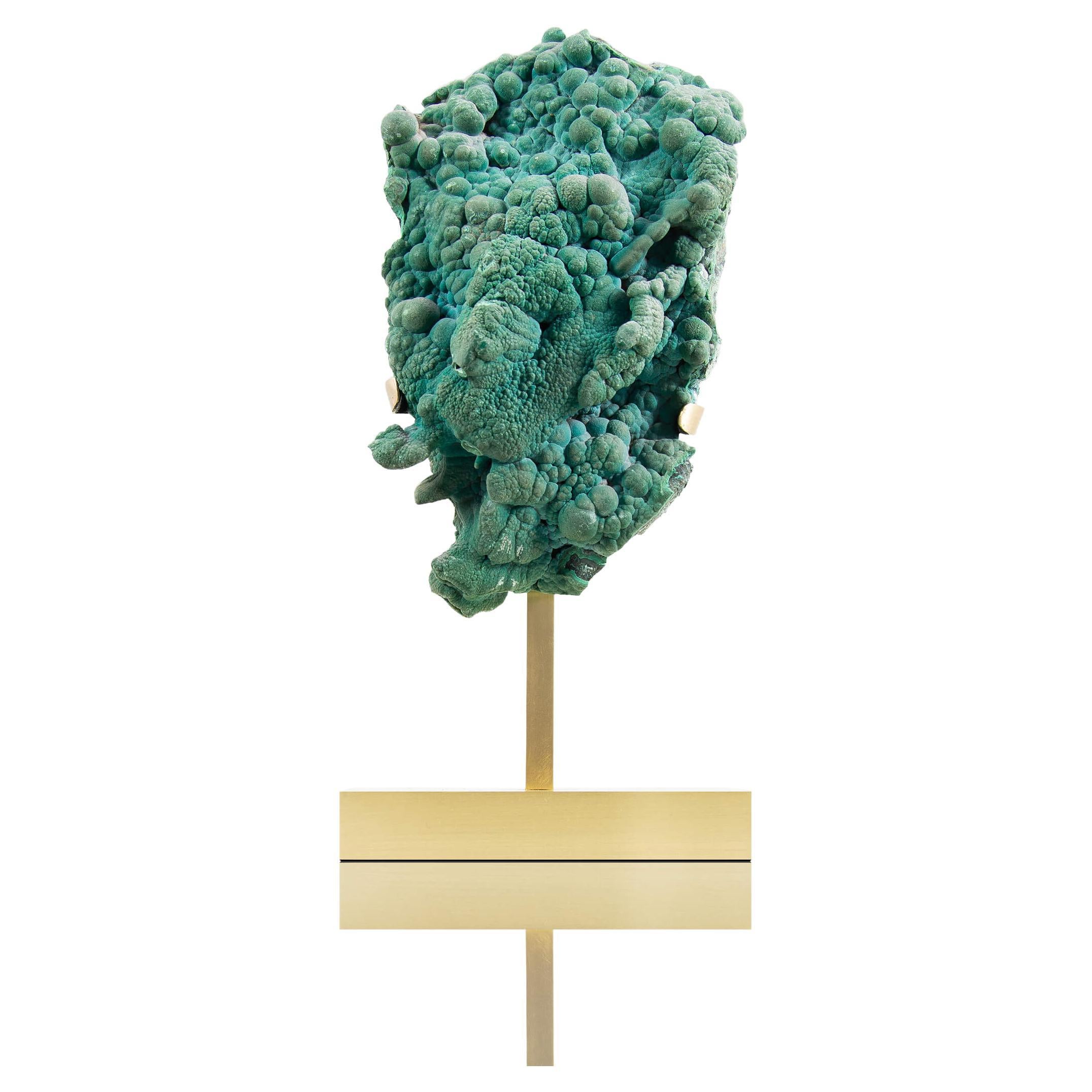 Cristallo di malachite con supporto in ottone
