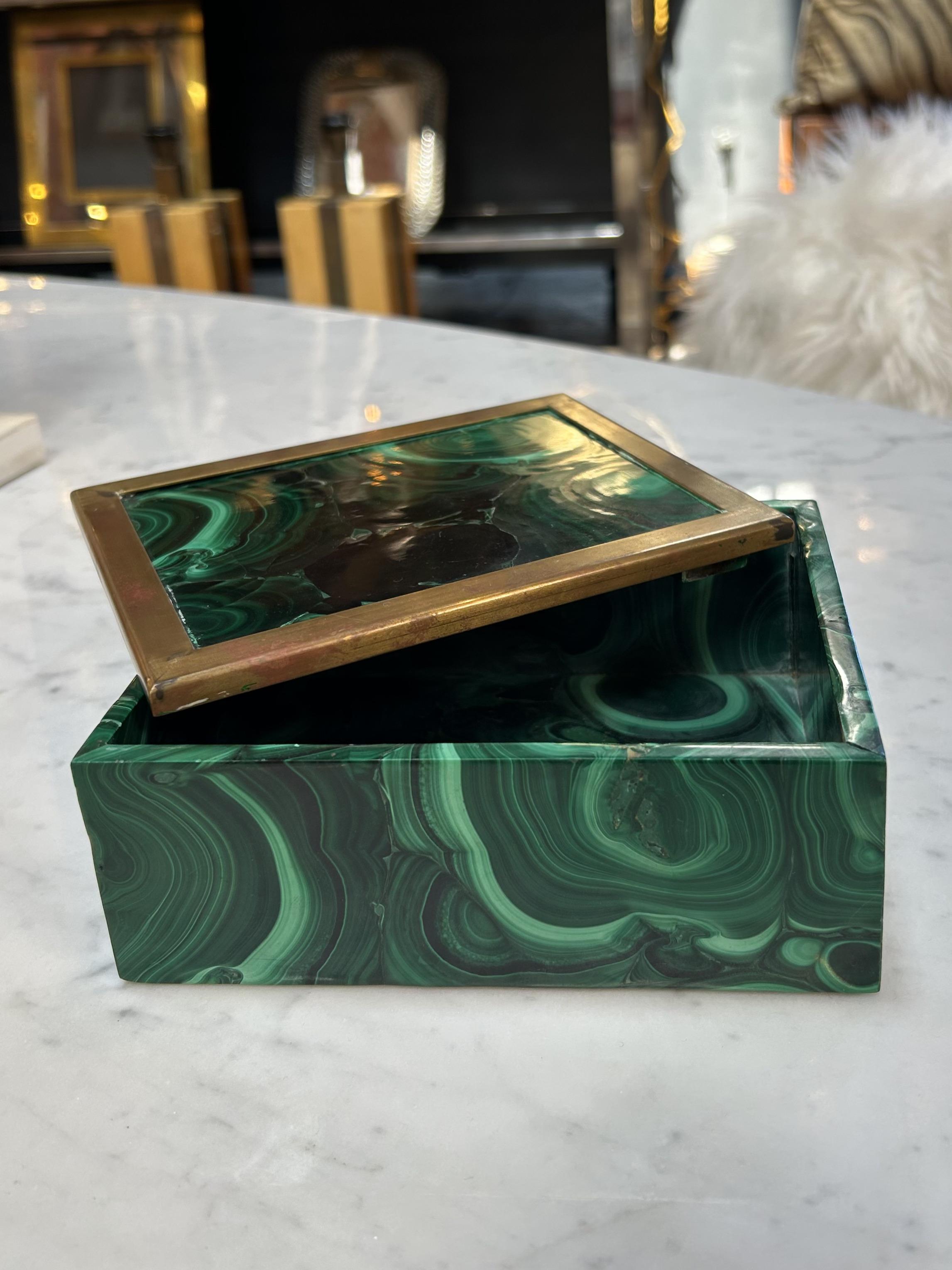 Caja decorativa de malaquita años 70 en Bueno estado para la venta en Los Angeles, CA