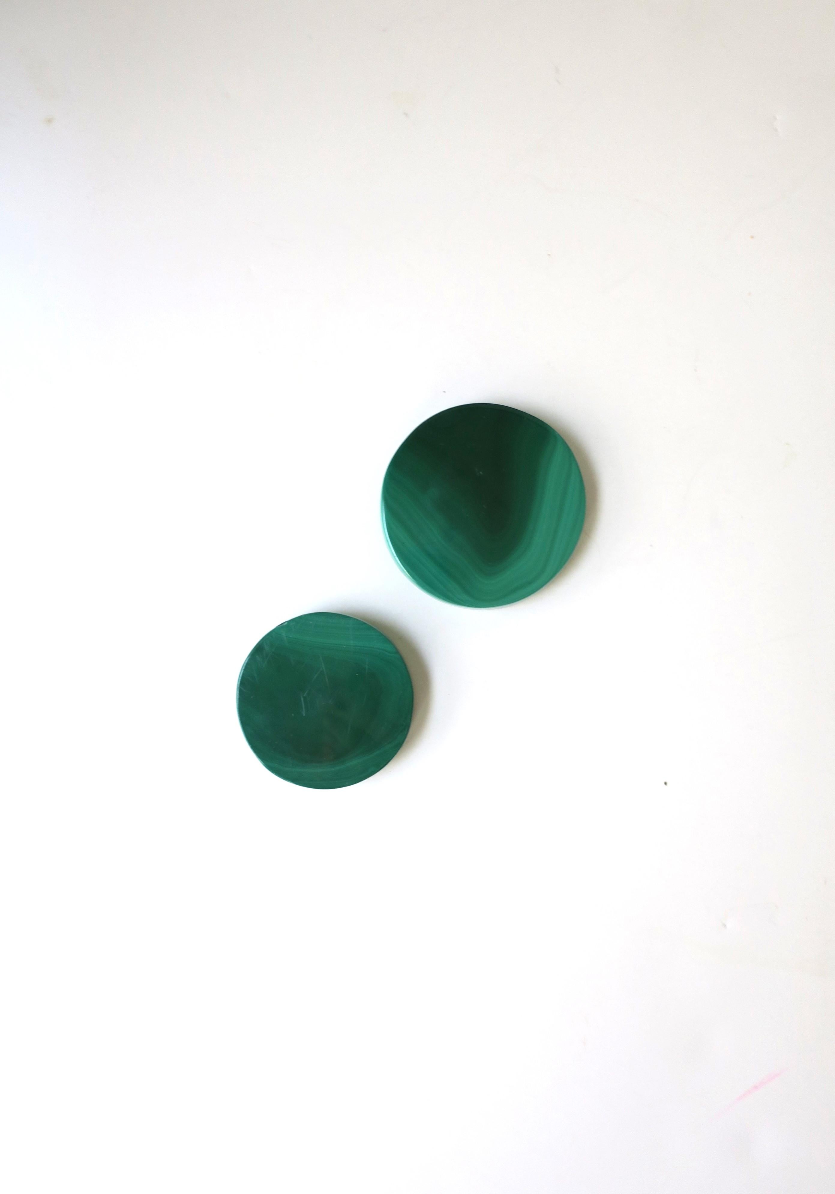 Malachite Decorative Objects In Good Condition For Sale In New York, NY