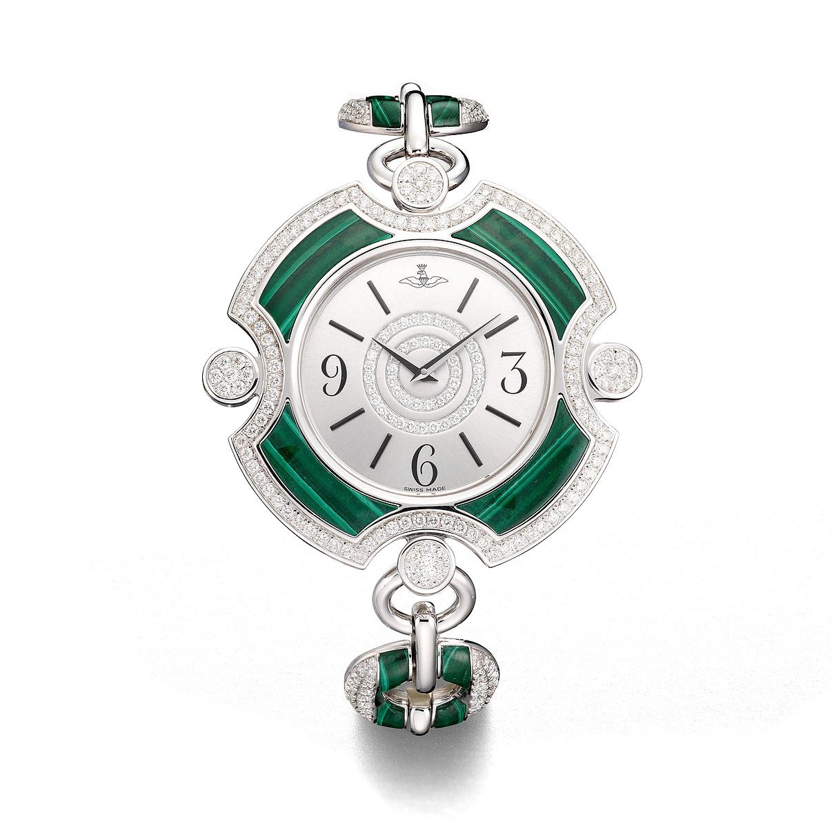 Watch in white gold 18kt set with 12 malachite 10.89 cts, case dial and bracelet set with 264 diamonds 3.03 cts quartz movement.

We do not guarantee the functioning of this watch.