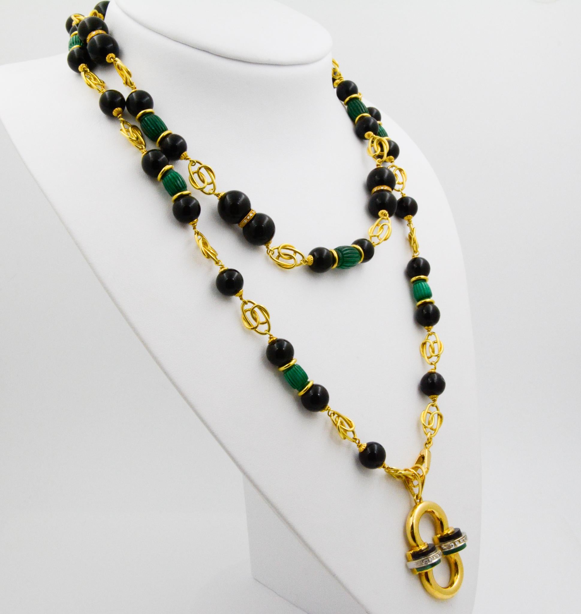 Malachite, Diamonds, Onyx 18 Karat Yellow Gold Necklace In Good Condition In Dallas, TX