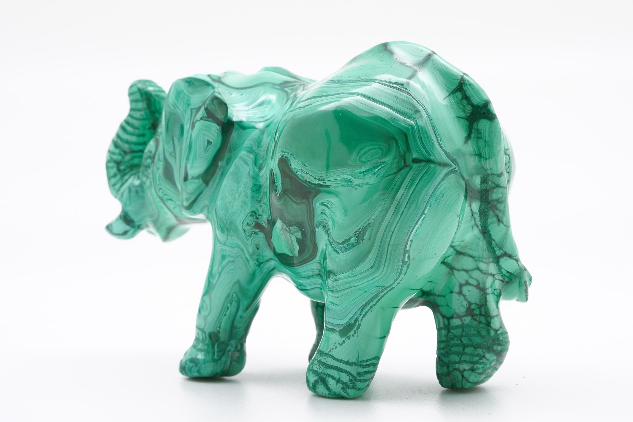 Malachite Elephant Carving In Good Condition In New York, NY
