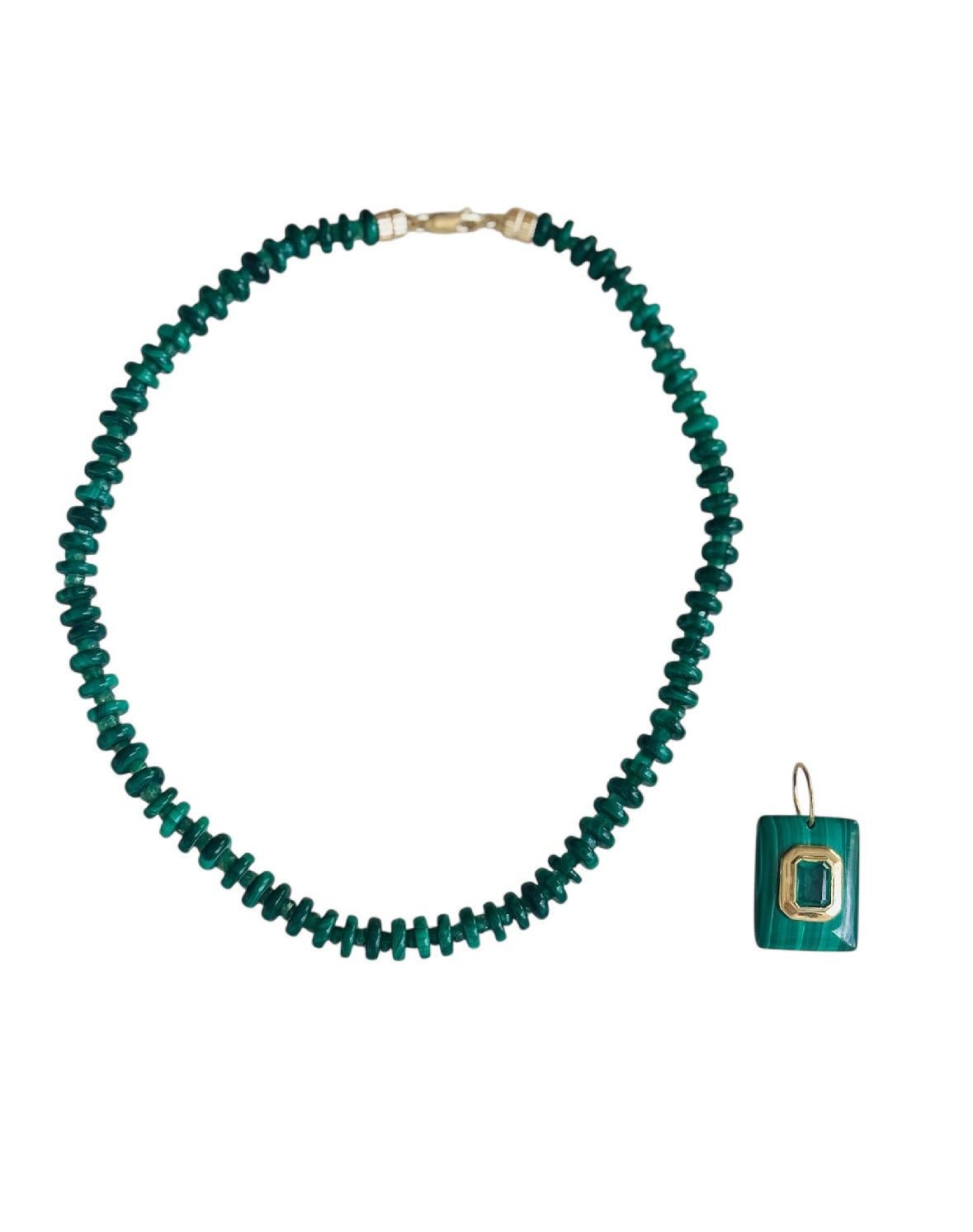 Collana di malachite e smeraldo in vendita 2