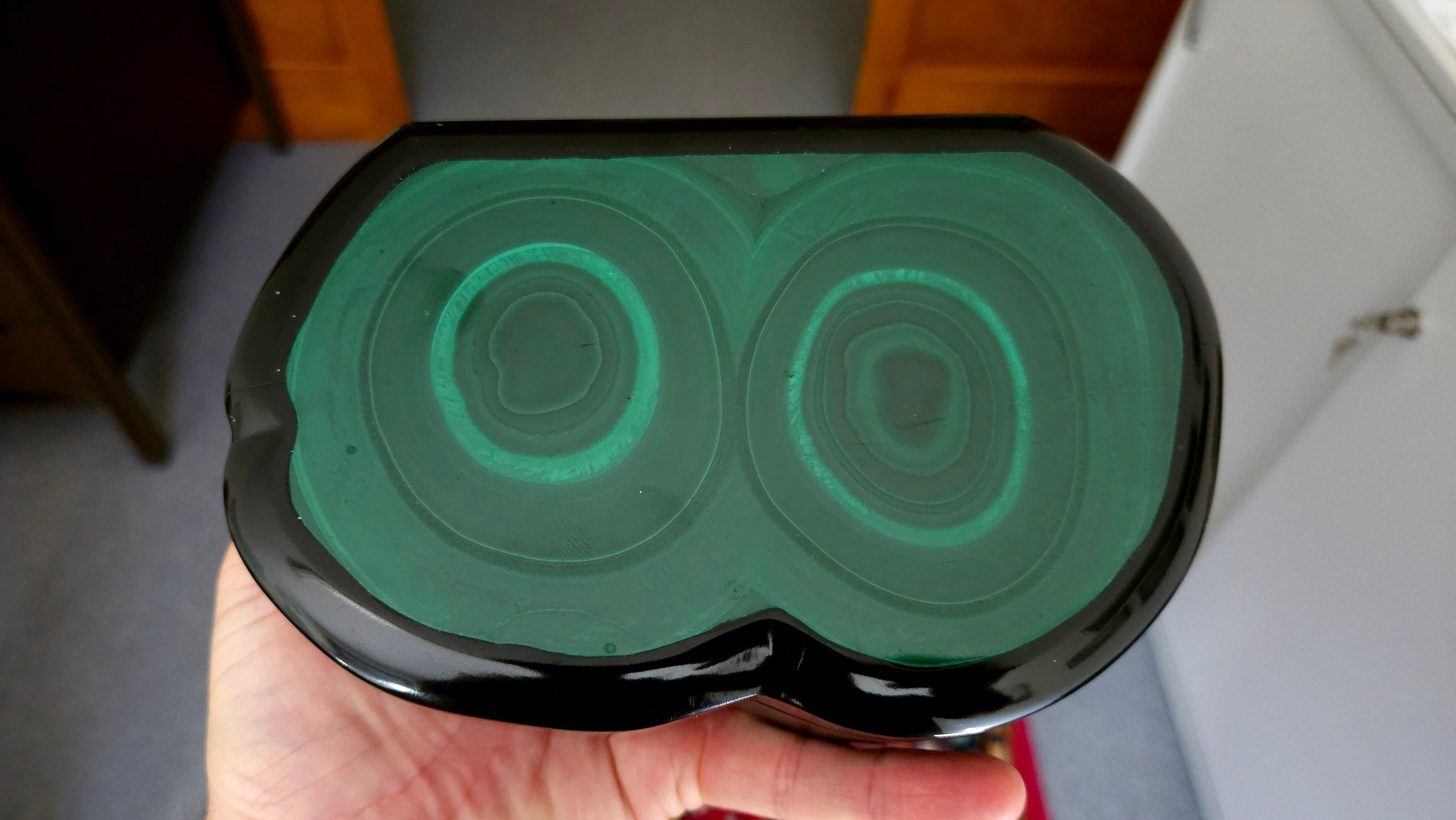Oeil de malachite Boîte à bijoux décorative en pierres précieuses Unisexe en vente