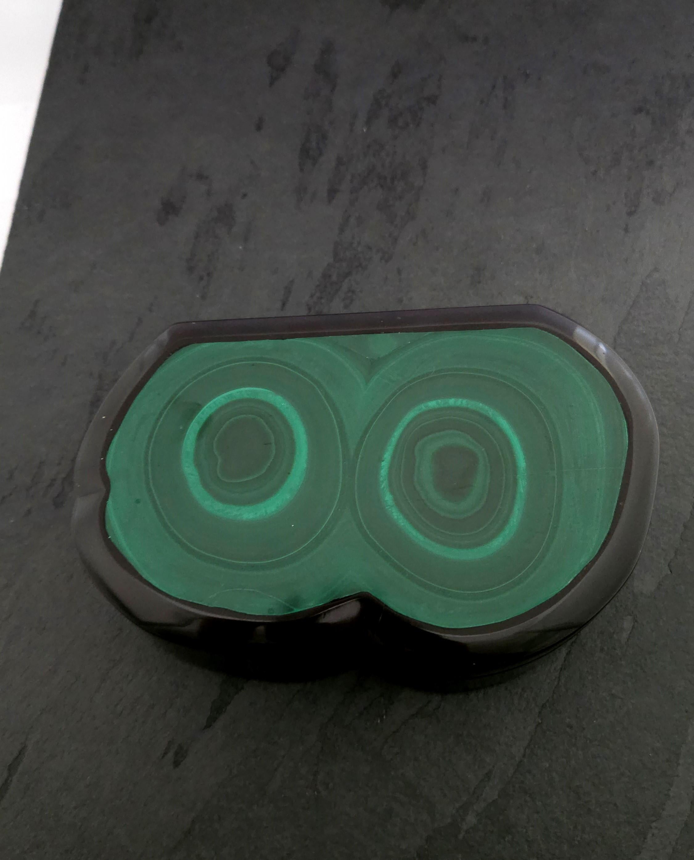 Oeil de malachite Boîte à bijoux décorative en pierres précieuses en vente 1