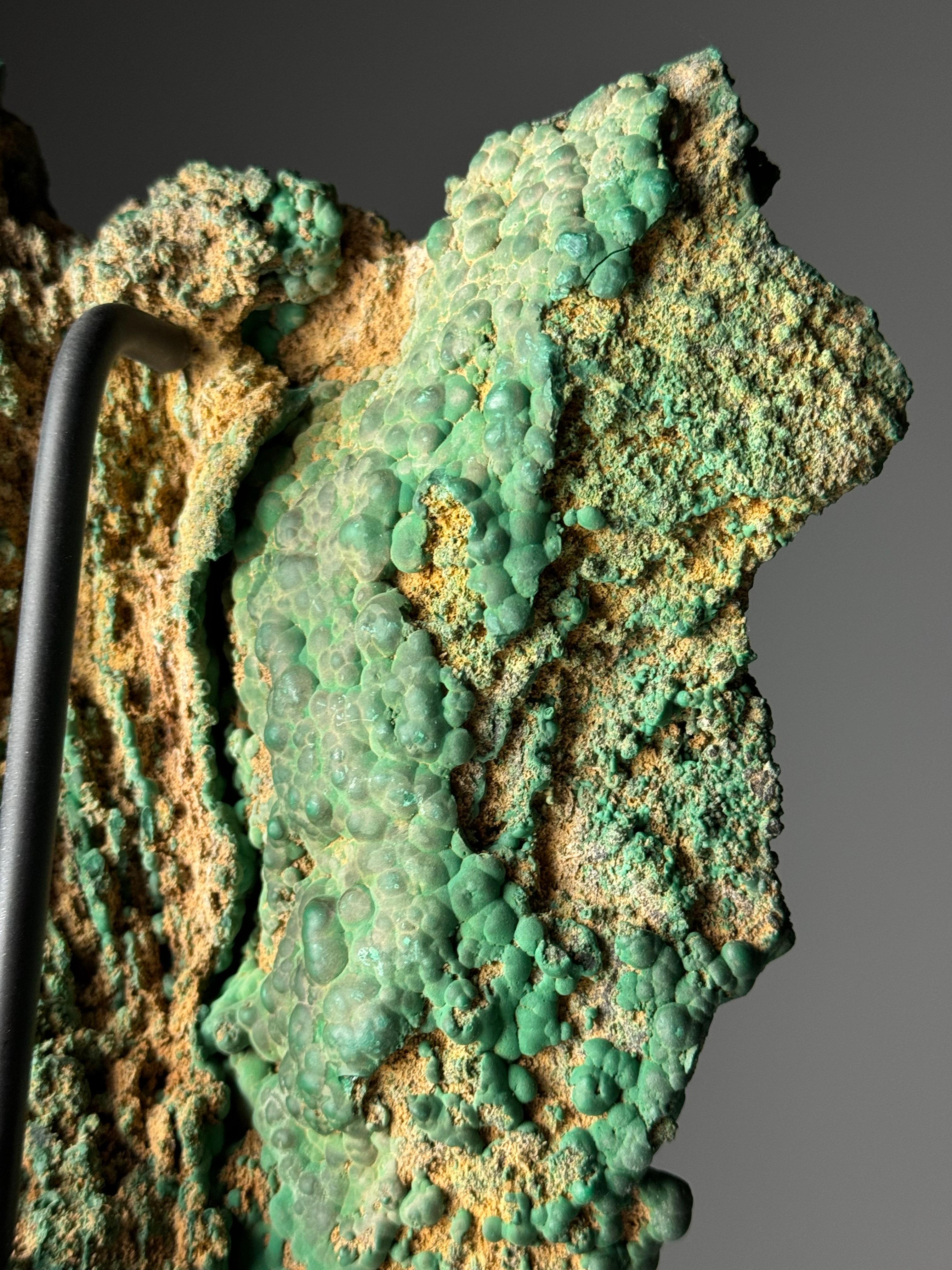 Malachite Freeform on stand For Sale 5