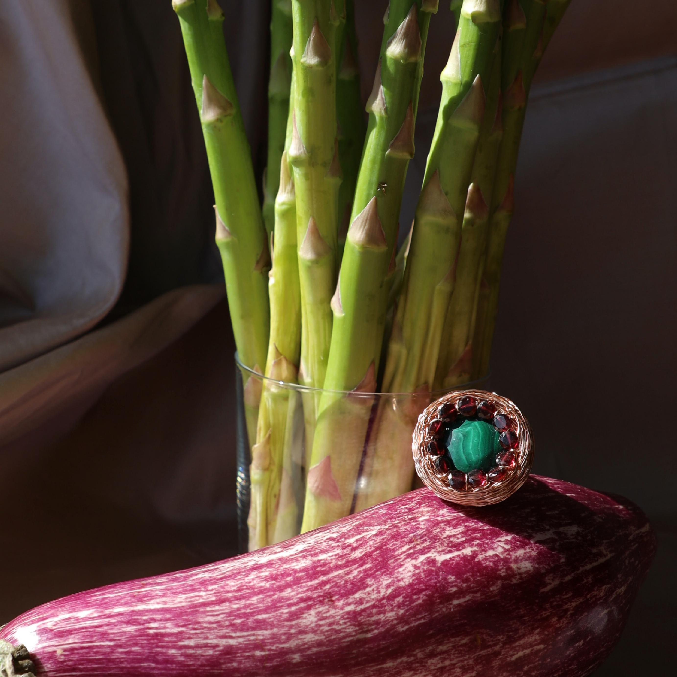 Malachite & Garnet One-Of-a-Kind Unique Artist Cocktail Ring 14 K Rose Gold F For Sale 6