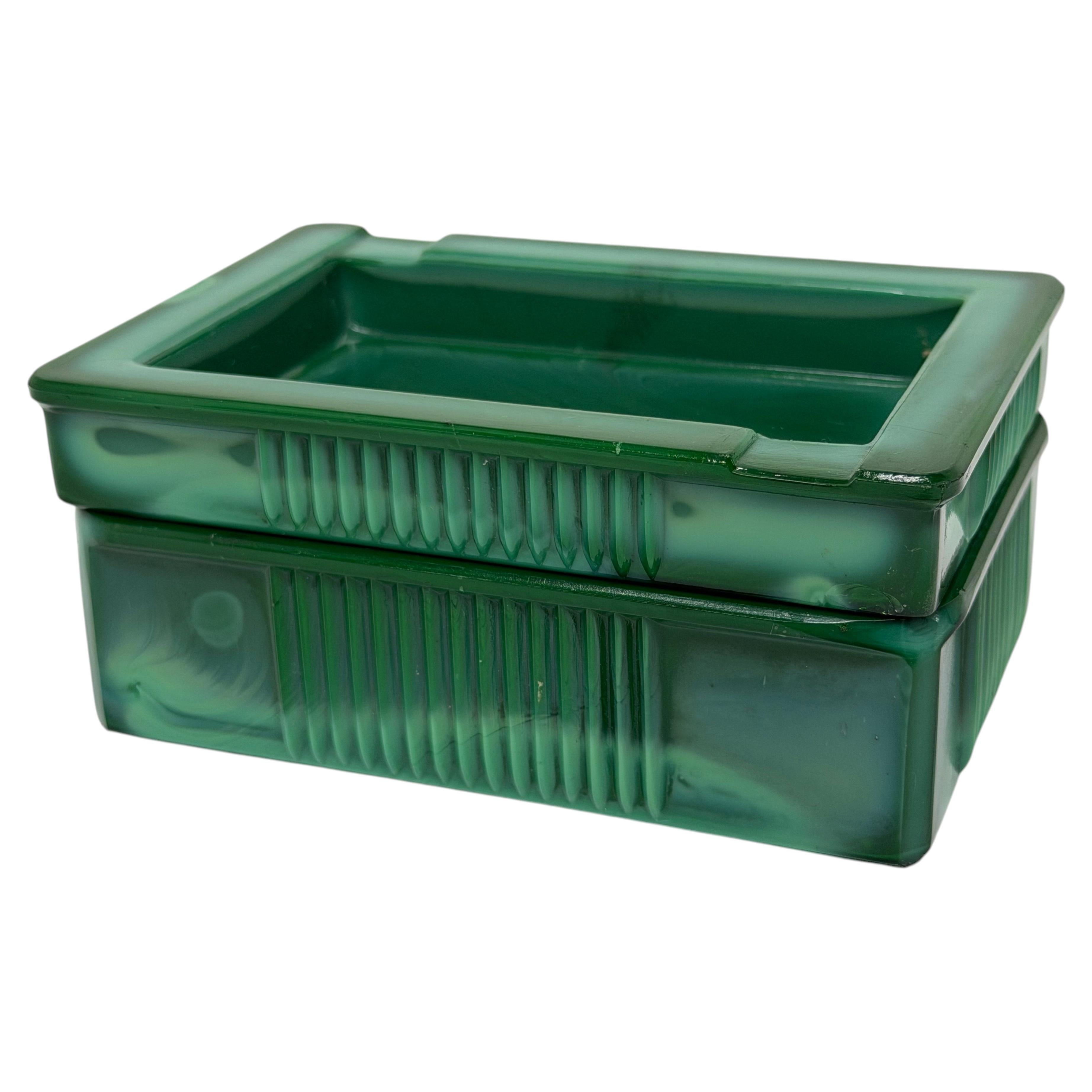 Cendrier et porte-cigarette en verre malachite, années 1960