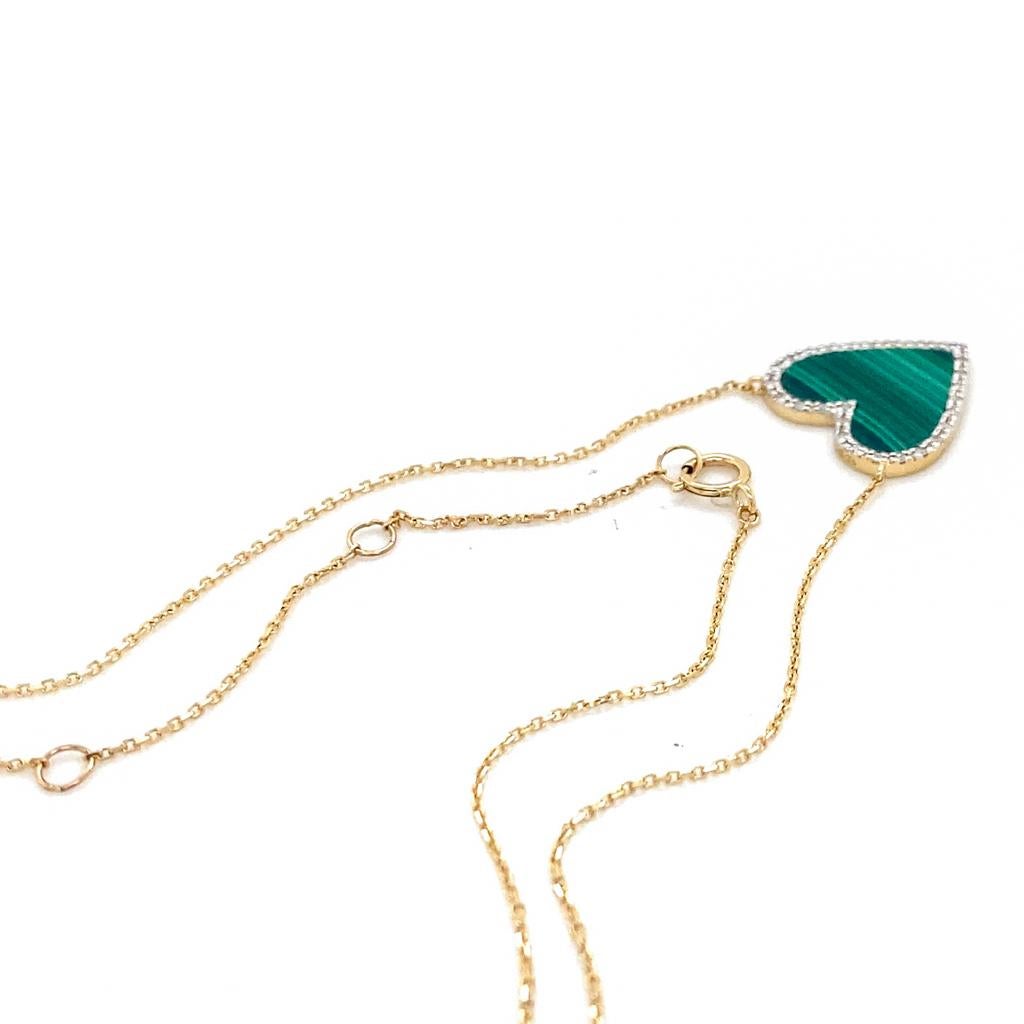 De las mujeres Collar Colgante Estacionario Corazón Malaquita Diamante Halo Oro Amarillo 14K en venta
