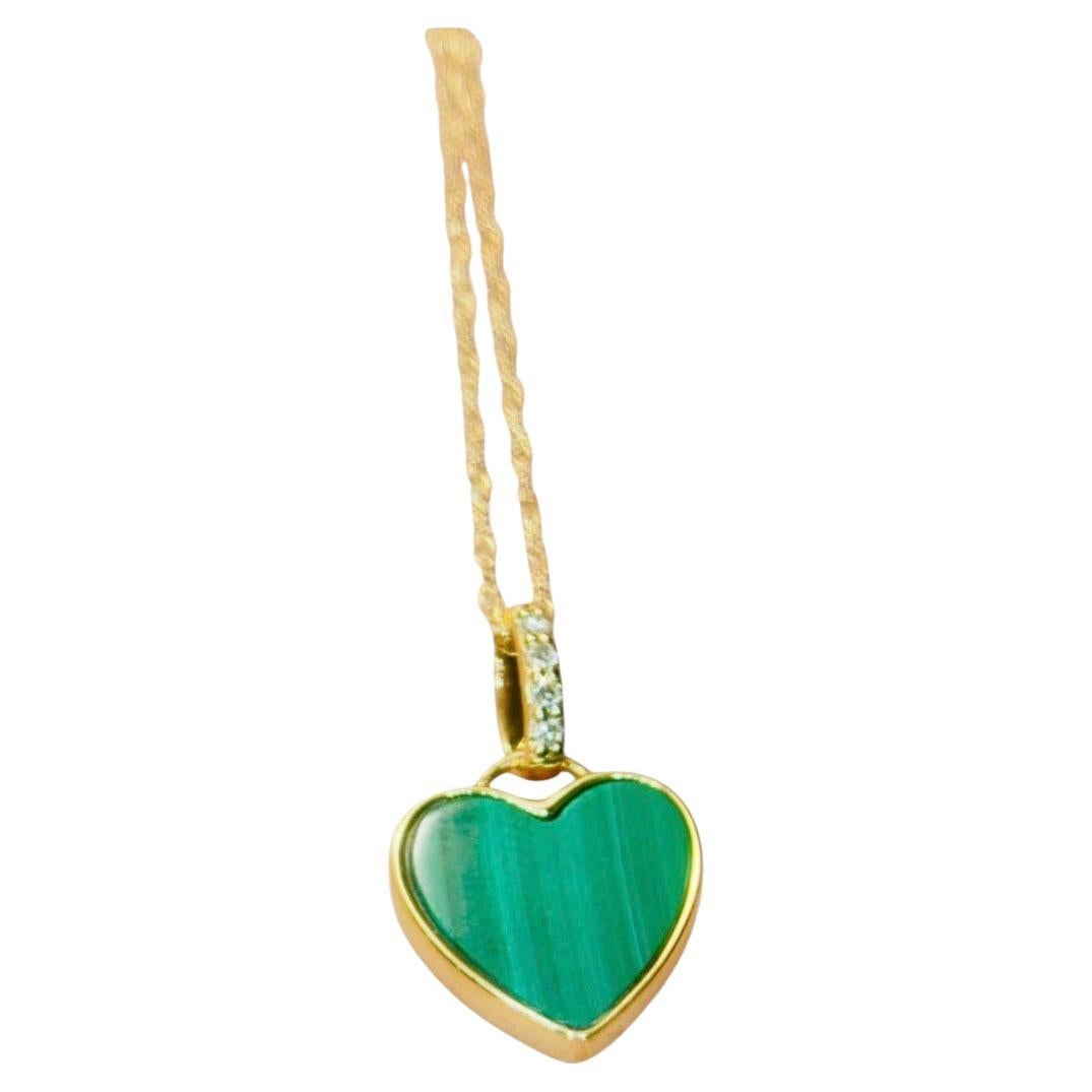 Collana a cuore in malachite con diamanti e oro 14k