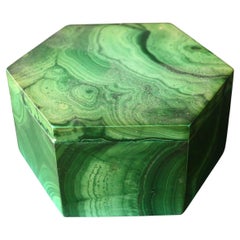 Caja hexagonal de malaquita, ca 1930