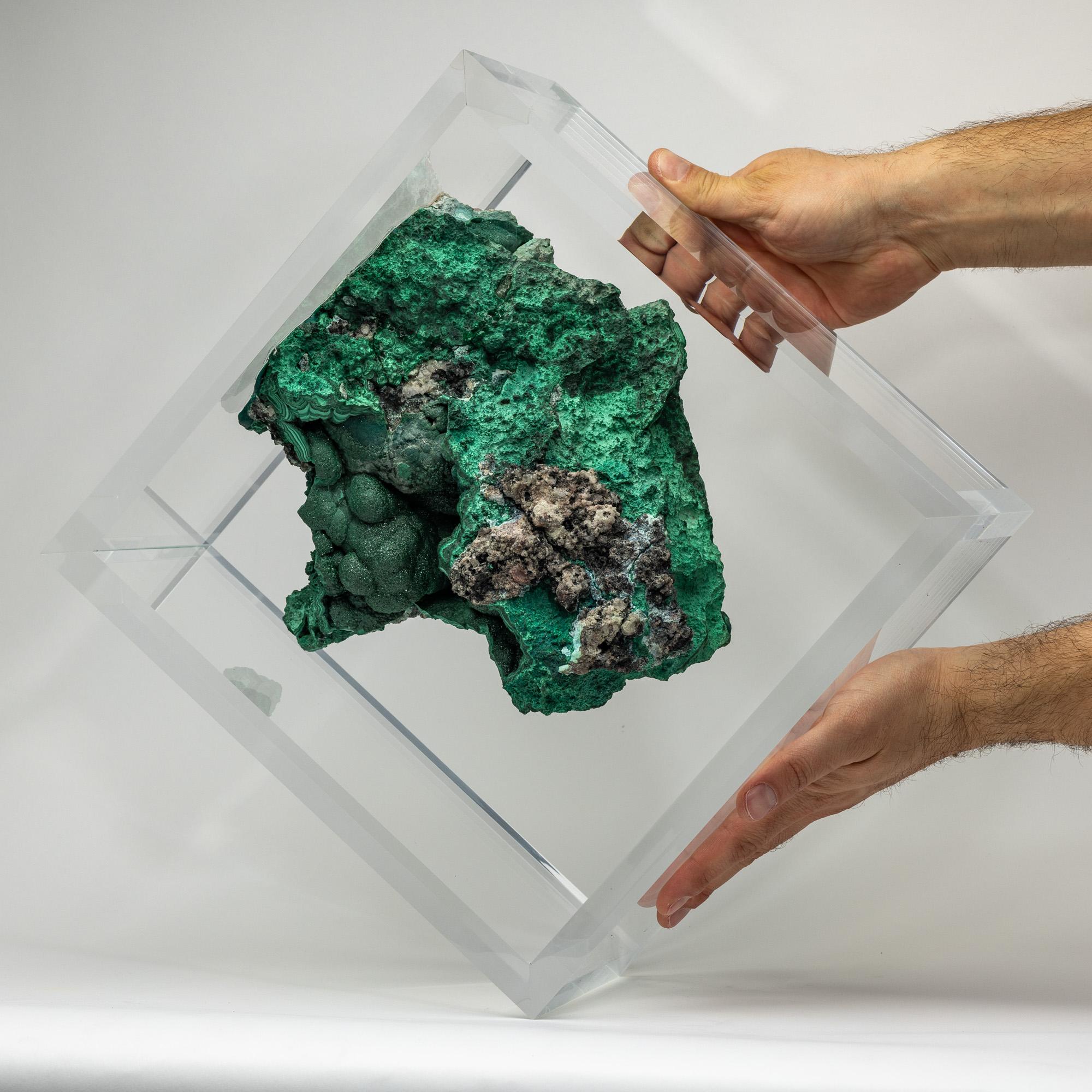Malachite in free form mounted in original design acrylic base For Sale 1