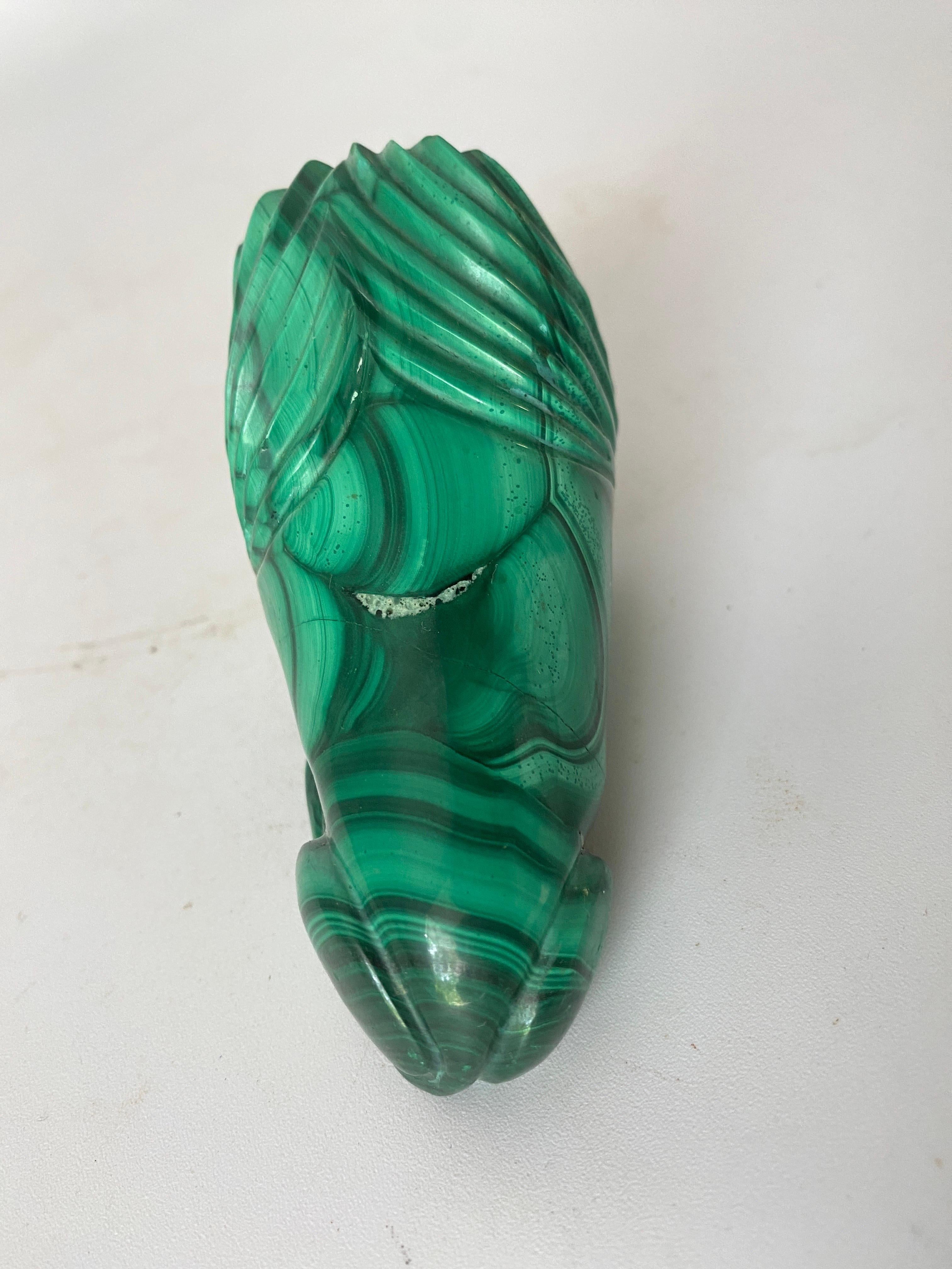 Malachite Lion  Sculpture in Malachite Africa 20th Century Green Color In Good Condition In Auribeau sur Siagne, FR