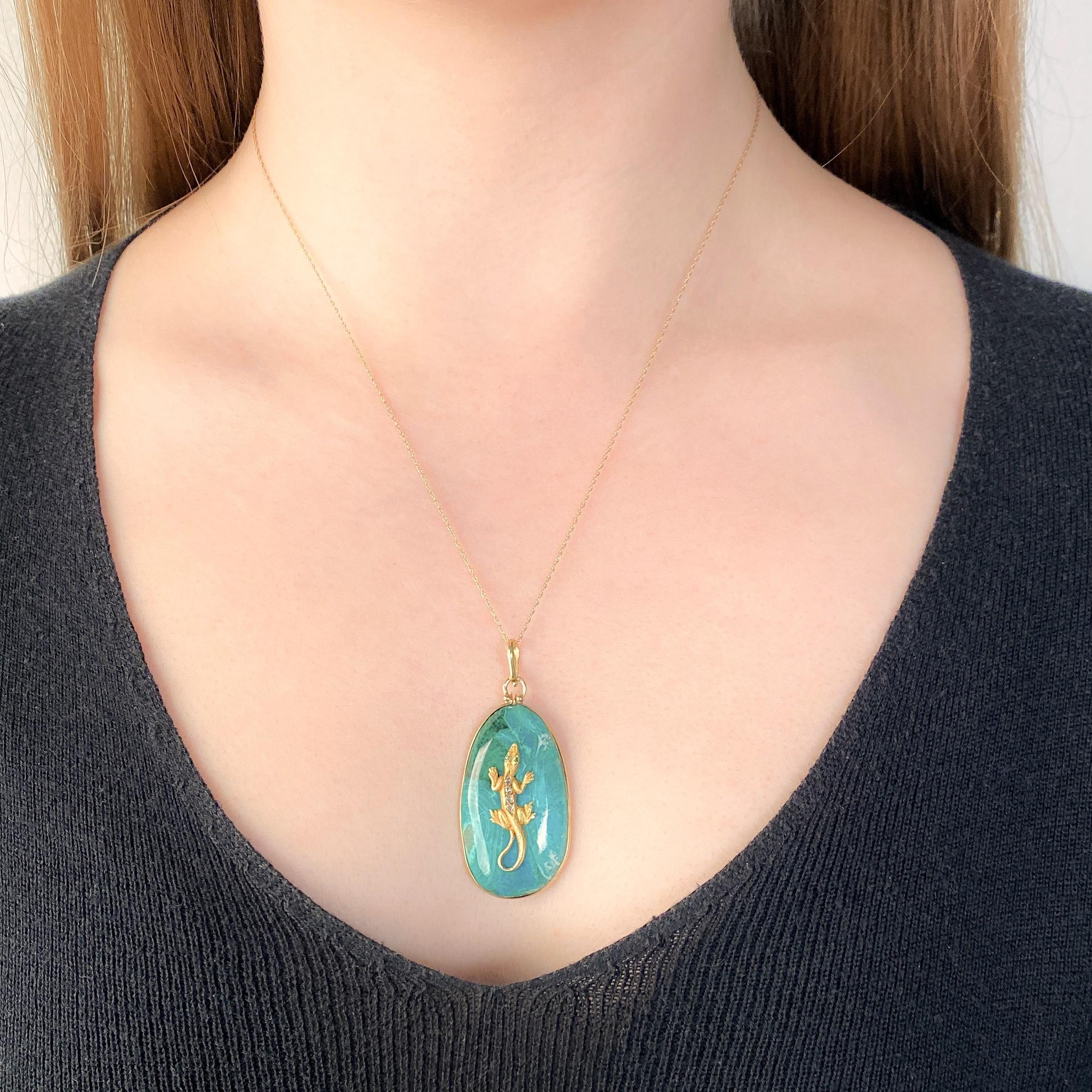 Ciondolo a forma di lucertola di malachite in oro 14k In condizioni buone in vendita a Lewisburg, PA