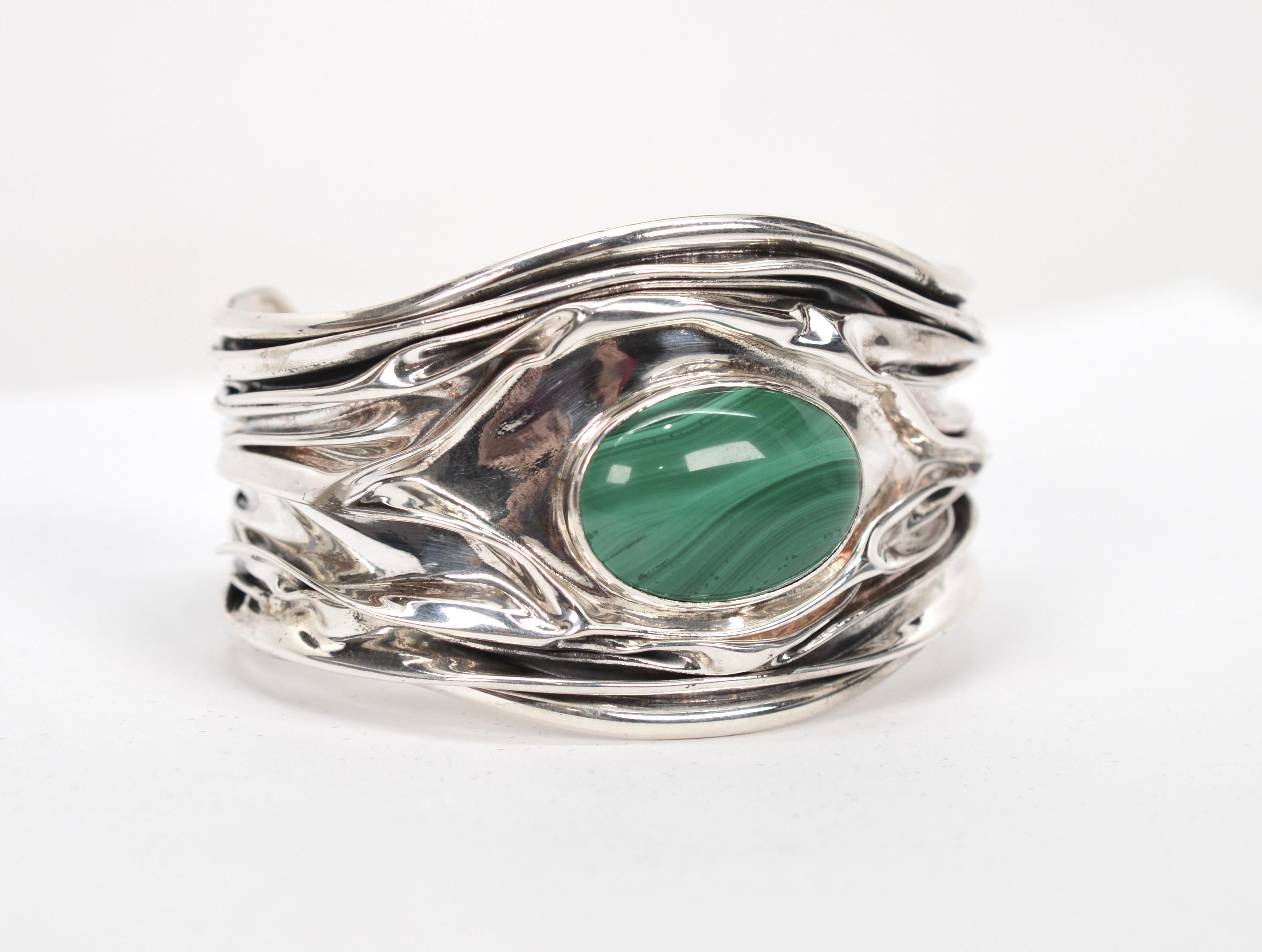 Malachite Modernist Sterling Silver Cuff Bracelet In Excellent Condition For Sale In Mount Kisco, NY