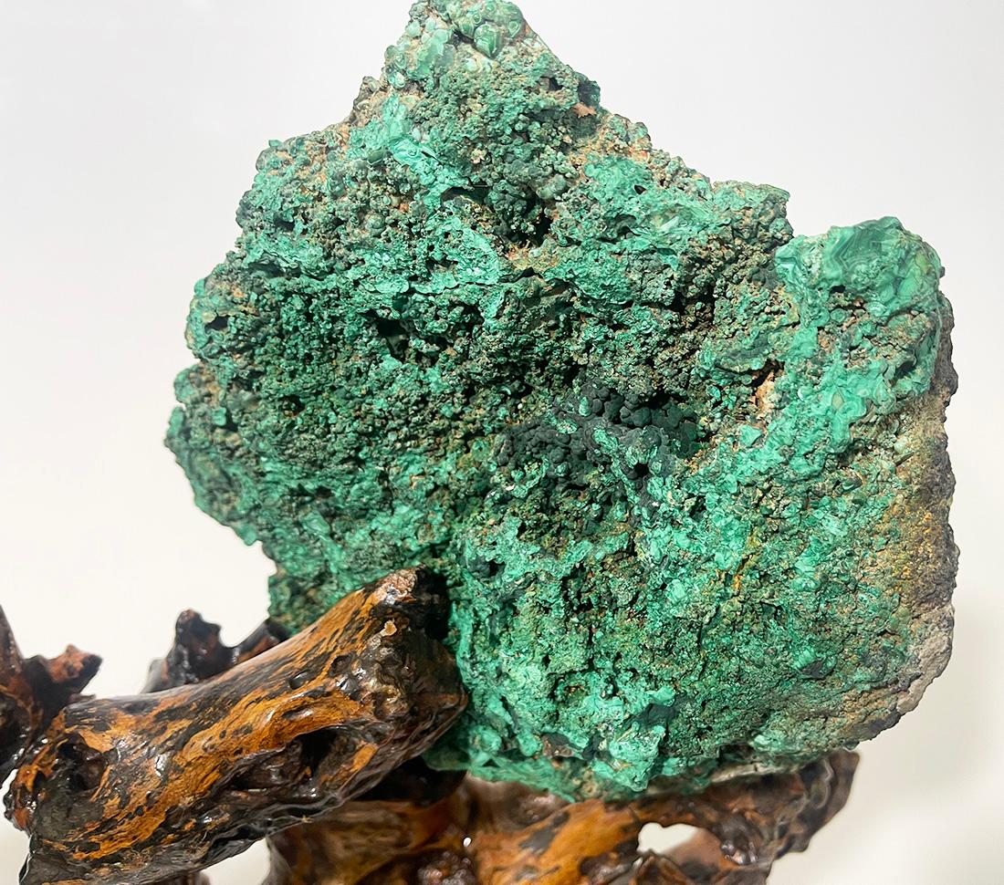 Africain Sculpture de spécimen naturel de malachite en vente