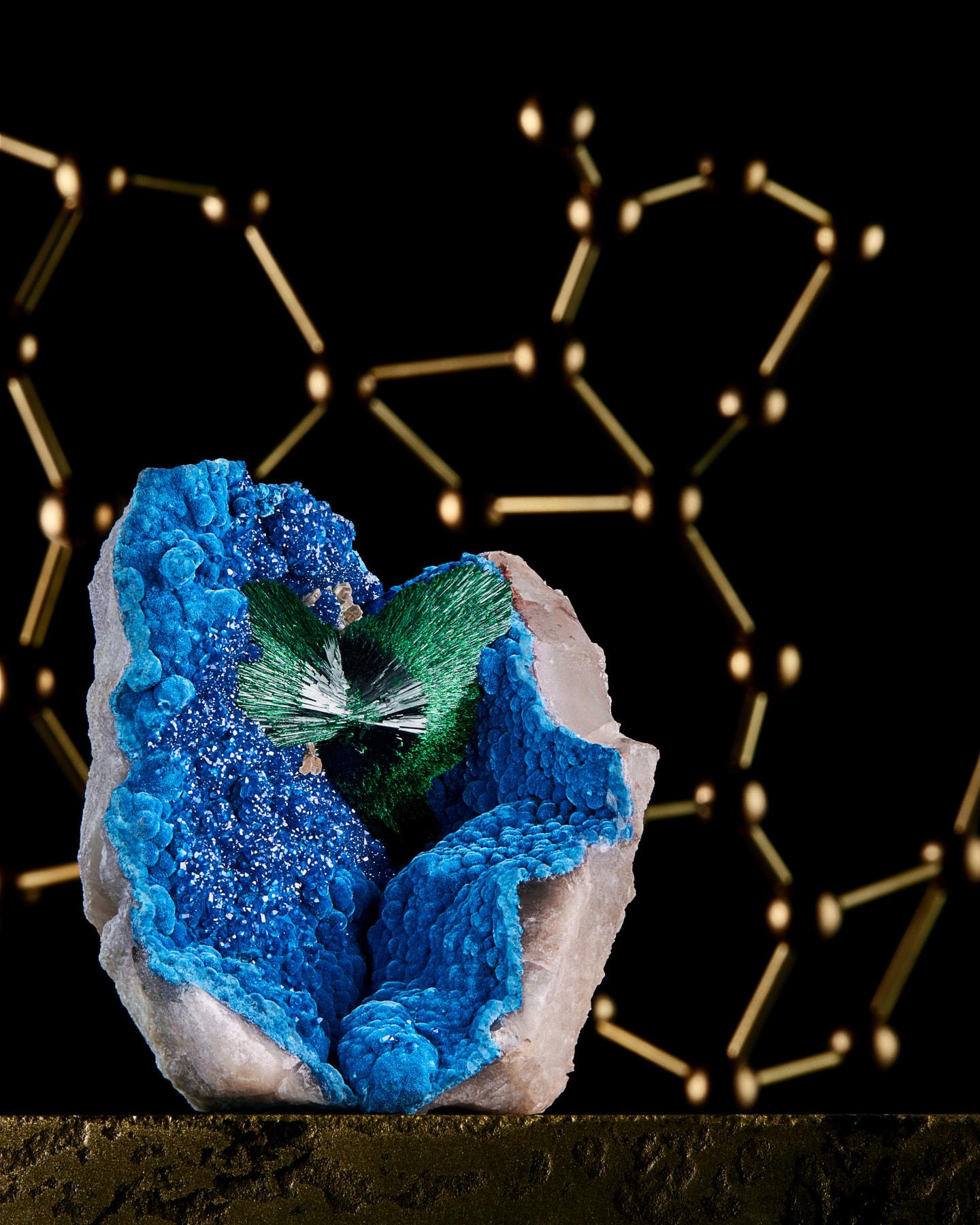 XVIIIe siècle et antérieur Malachite sur Shattuckite avec Quartz, Omaue Mine, Kaokoveld Plateau, Namibie en vente
