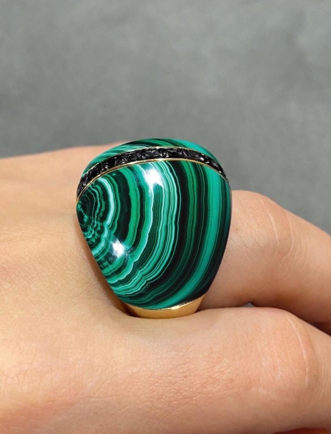 Modern Malachite Onyx 18K Gold Ring for Her For Sale