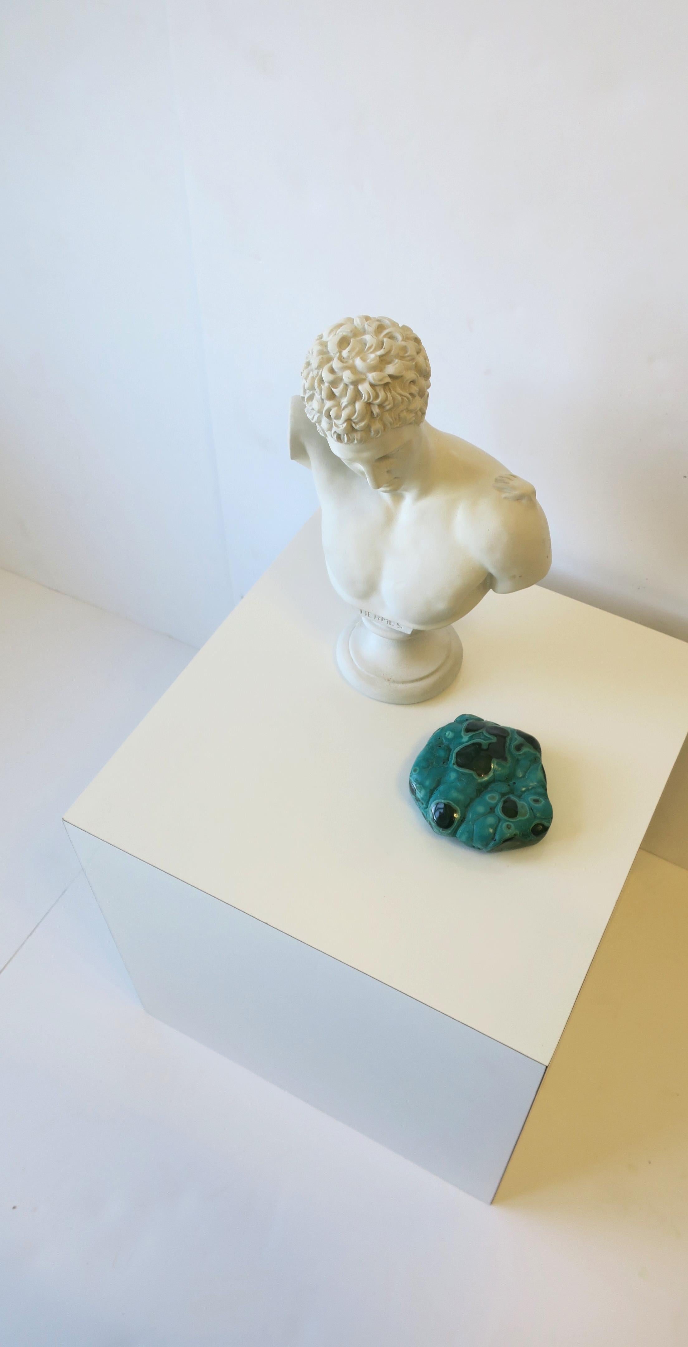 Green Malachite Paperweight or Decorative Object In Good Condition For Sale In New York, NY