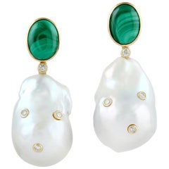 Boucles d'oreilles en or 18 carats avec malachite, perle et diamant