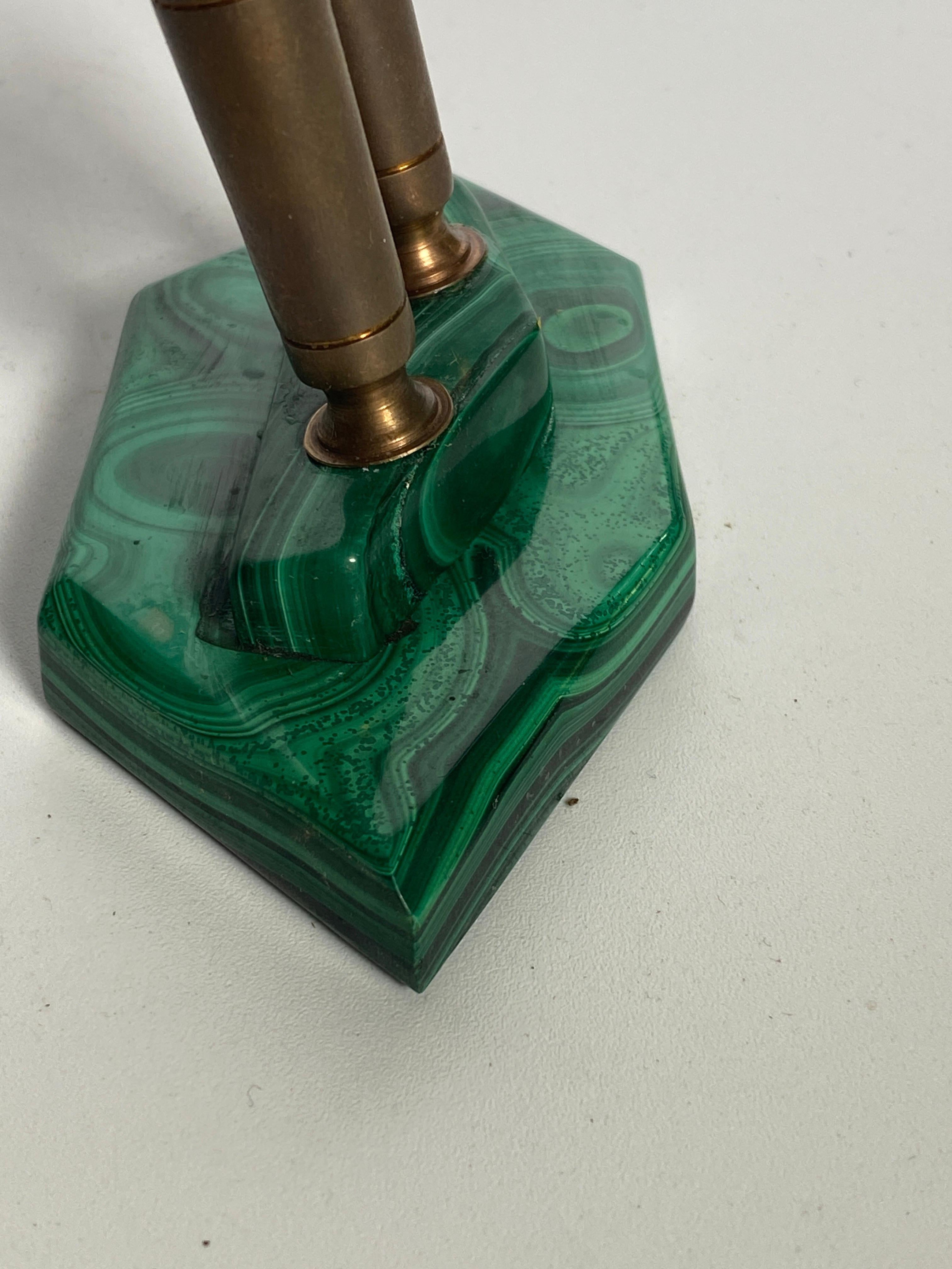 French pen holder, in Malachite. It has been done in France circa 1960.
Green color, can hold two Pen.