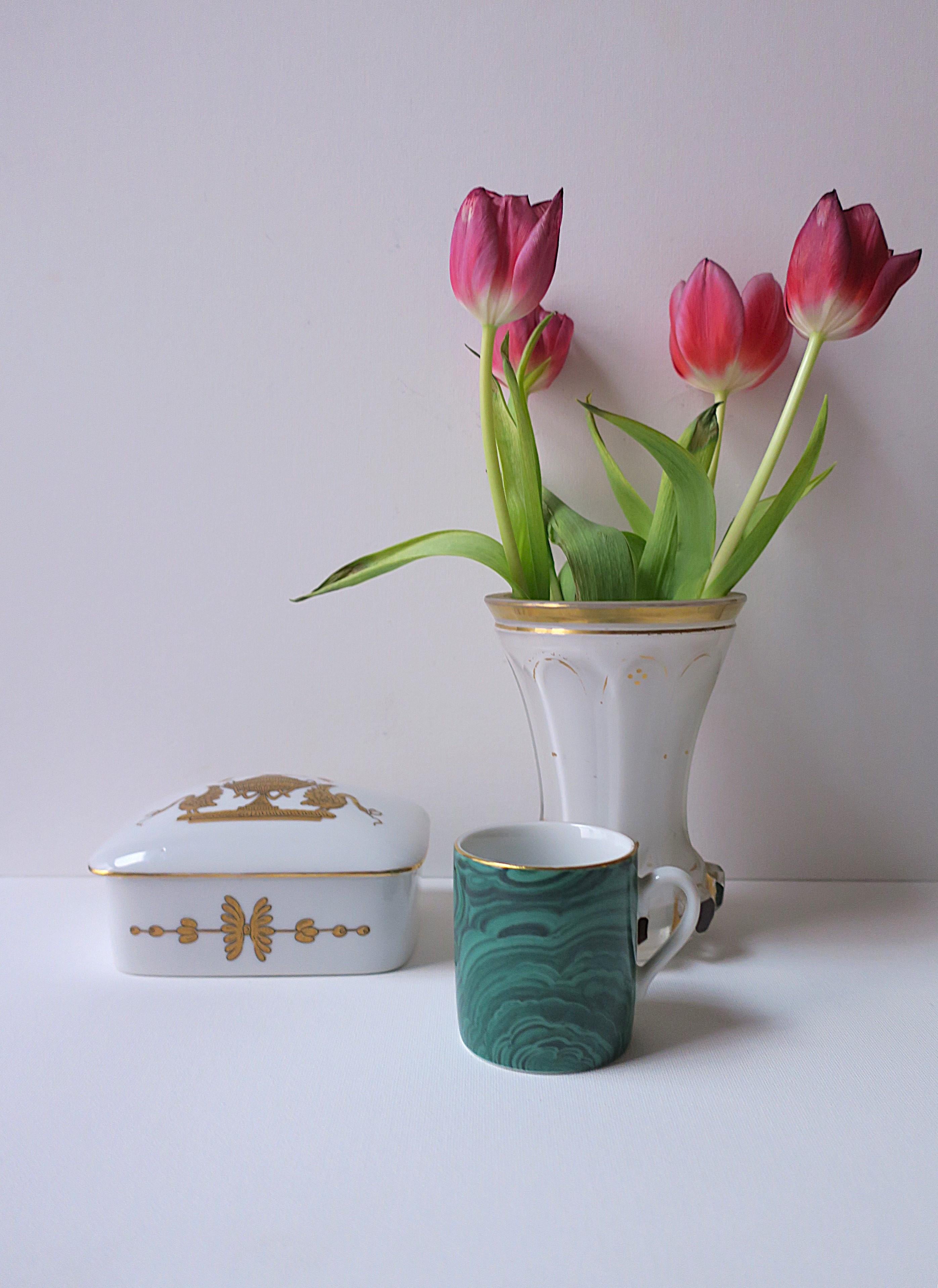 Malachit Porzellan Espresso Kaffeetasse im Zustand „Hervorragend“ im Angebot in New York, NY