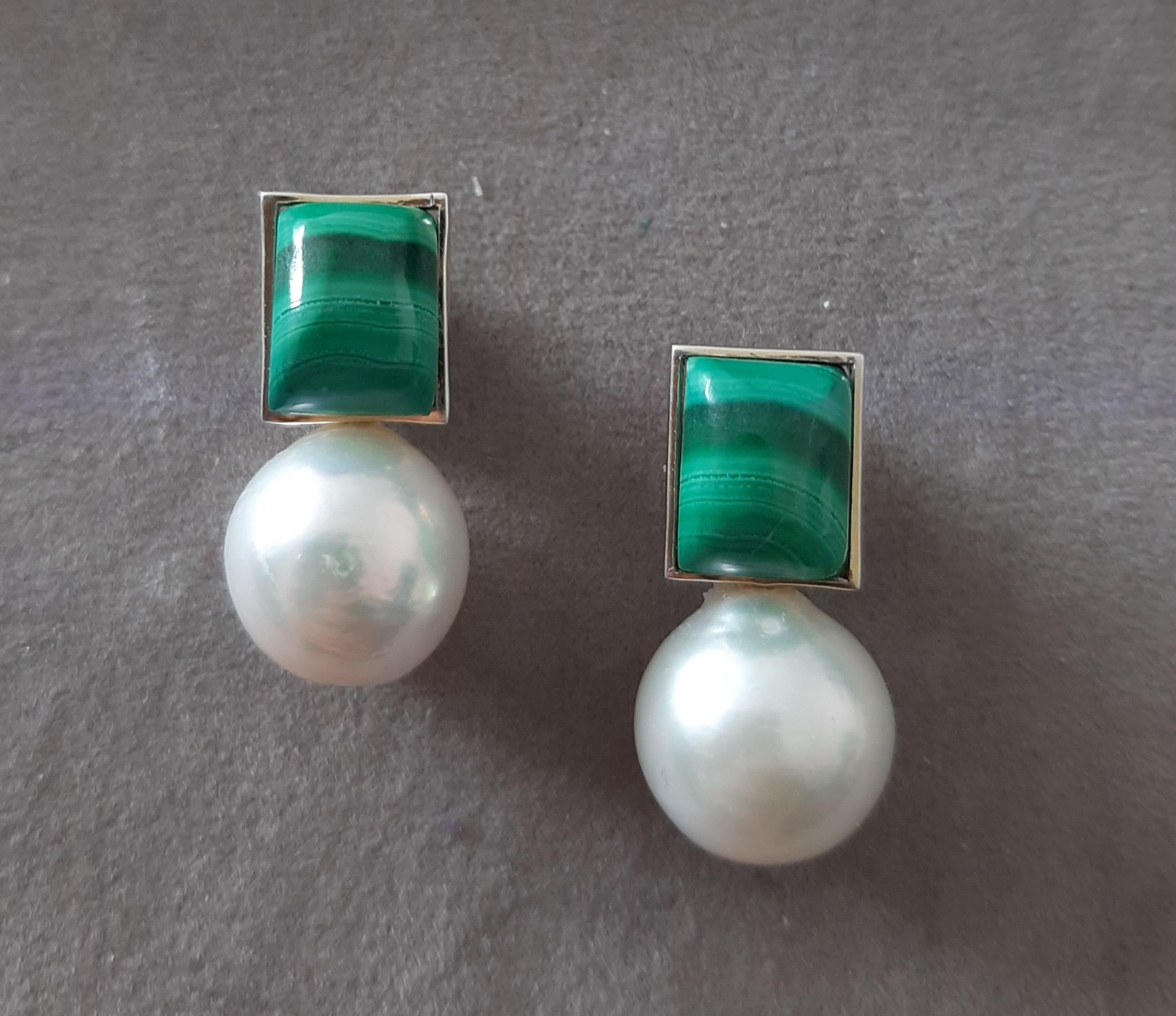 Orecchini rettangolari di malachite con perle bianche barocche in oro massiccio 14k in vendita 5