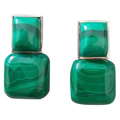 Orecchini con perno in oro massiccio 14k a forma di cuscino di malachite a cabs rettangolari