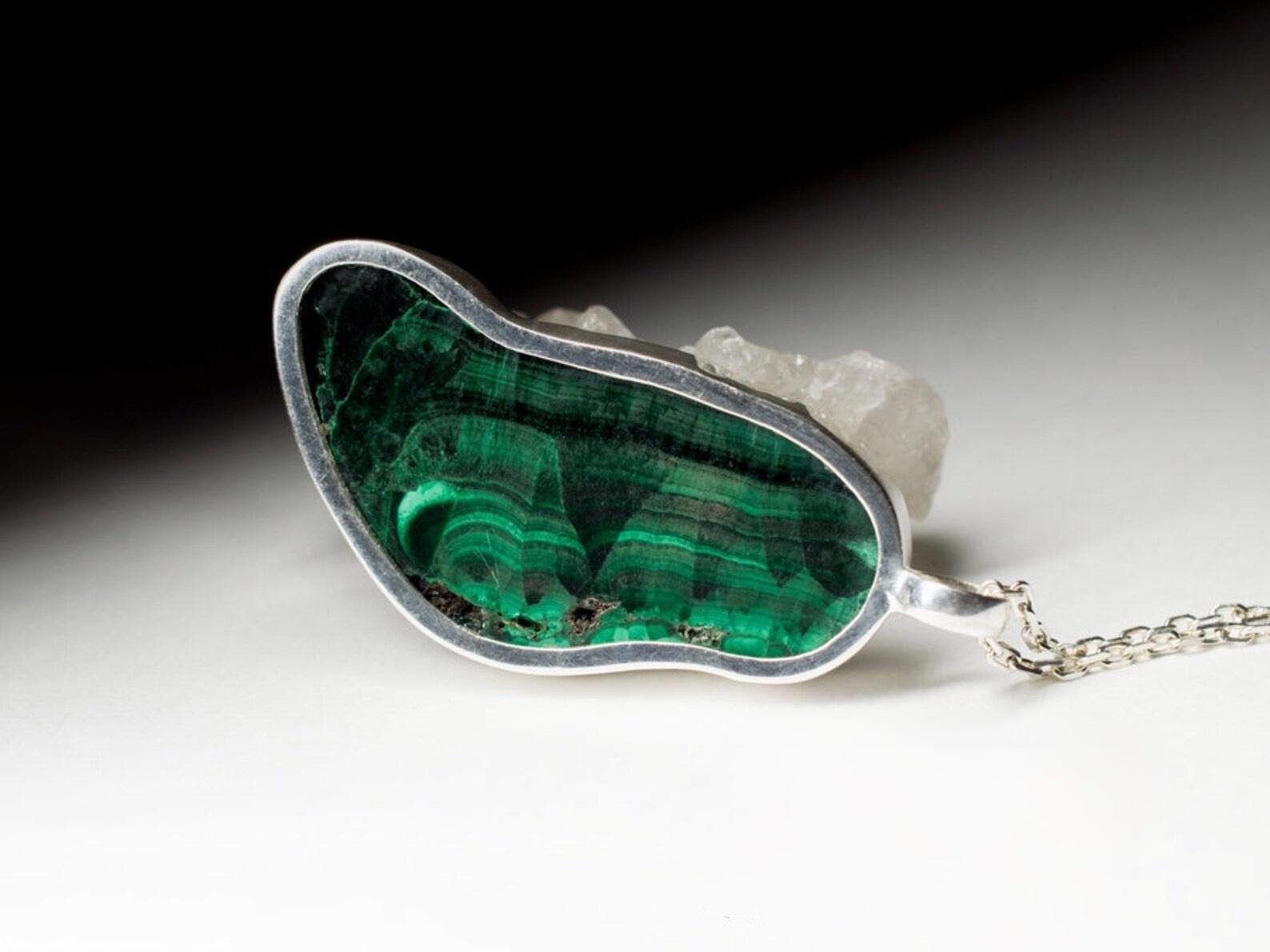 Malachite Silver necklace Oak Leaf Shaped Green Gemstone healing jewelry vintage For Sale 2