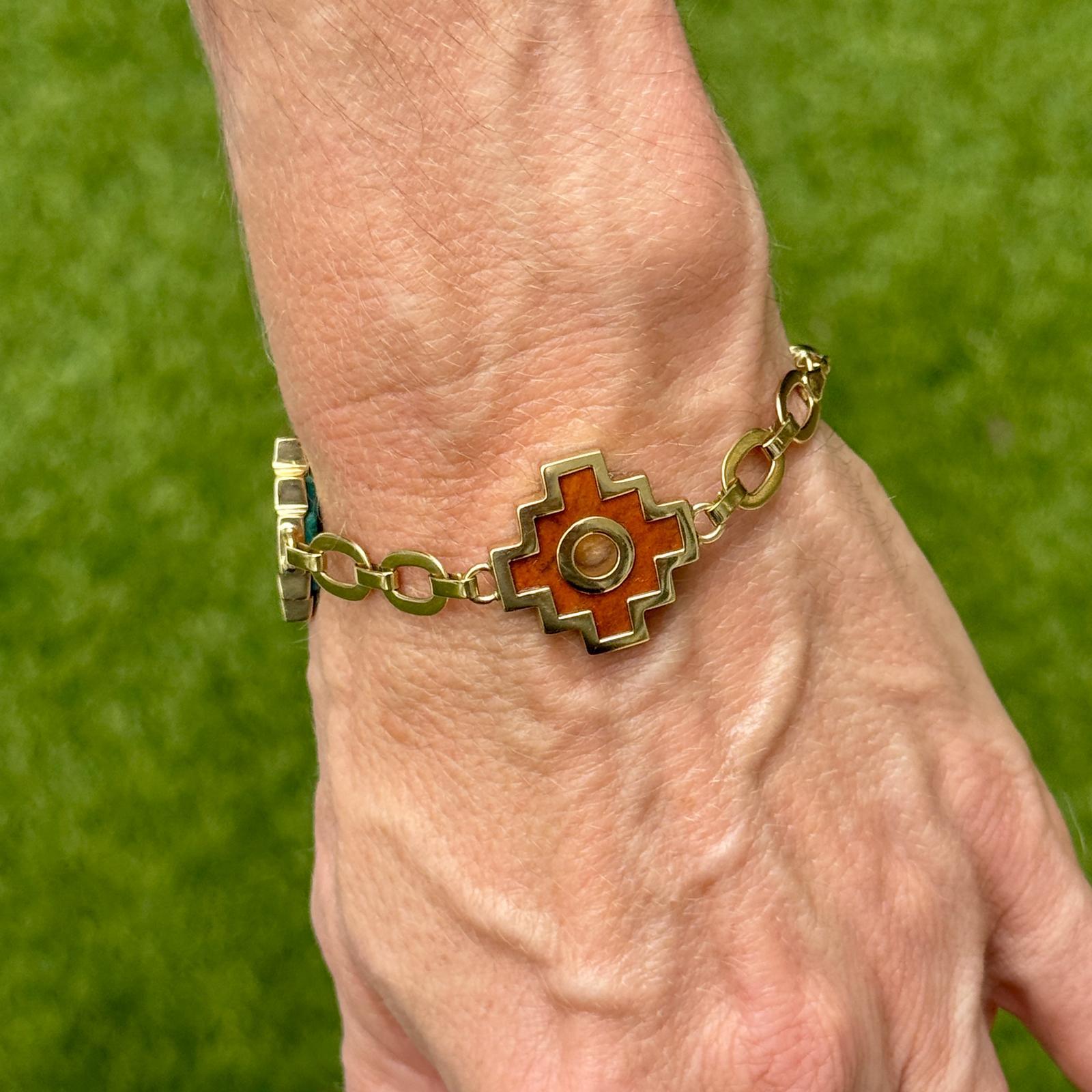 Bracelet Chakana Link en or jaune 18 carats avec malachite et sodalite Pour femmes en vente