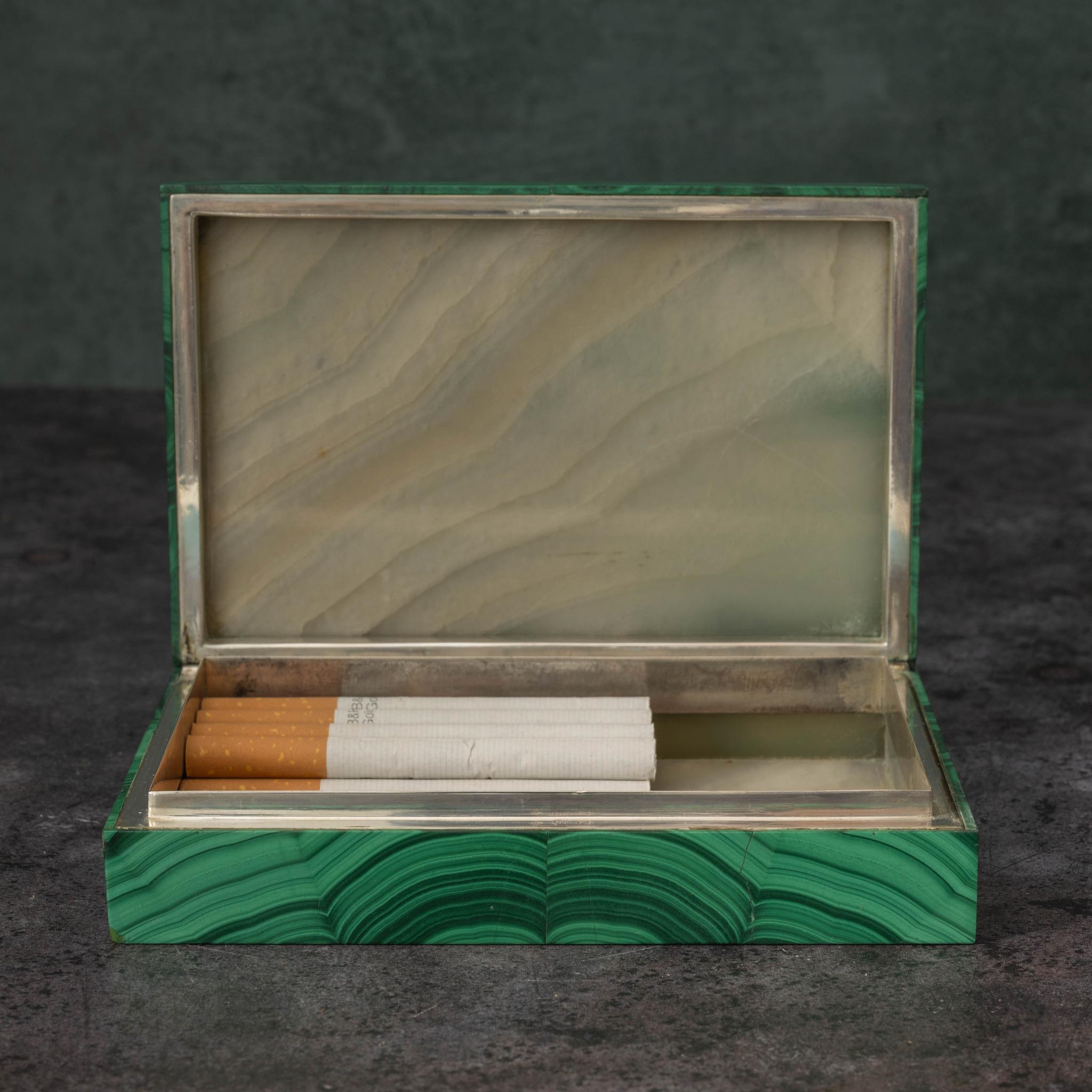 Caja de plata y piedra de malaquita, circa 1960 en venta 3