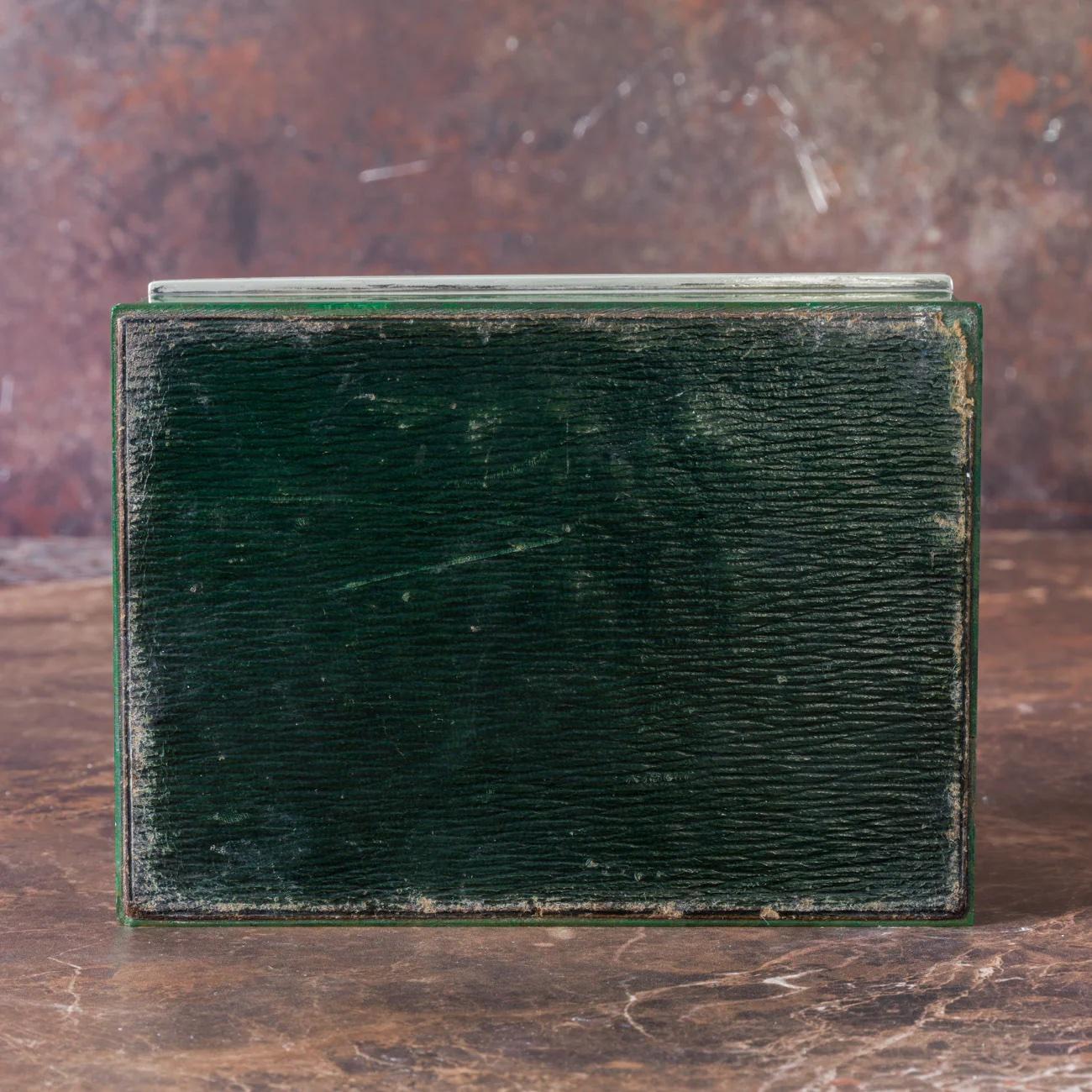 Boîte en pierre de malachite, poinçonnée Londres 1912 en vente 1