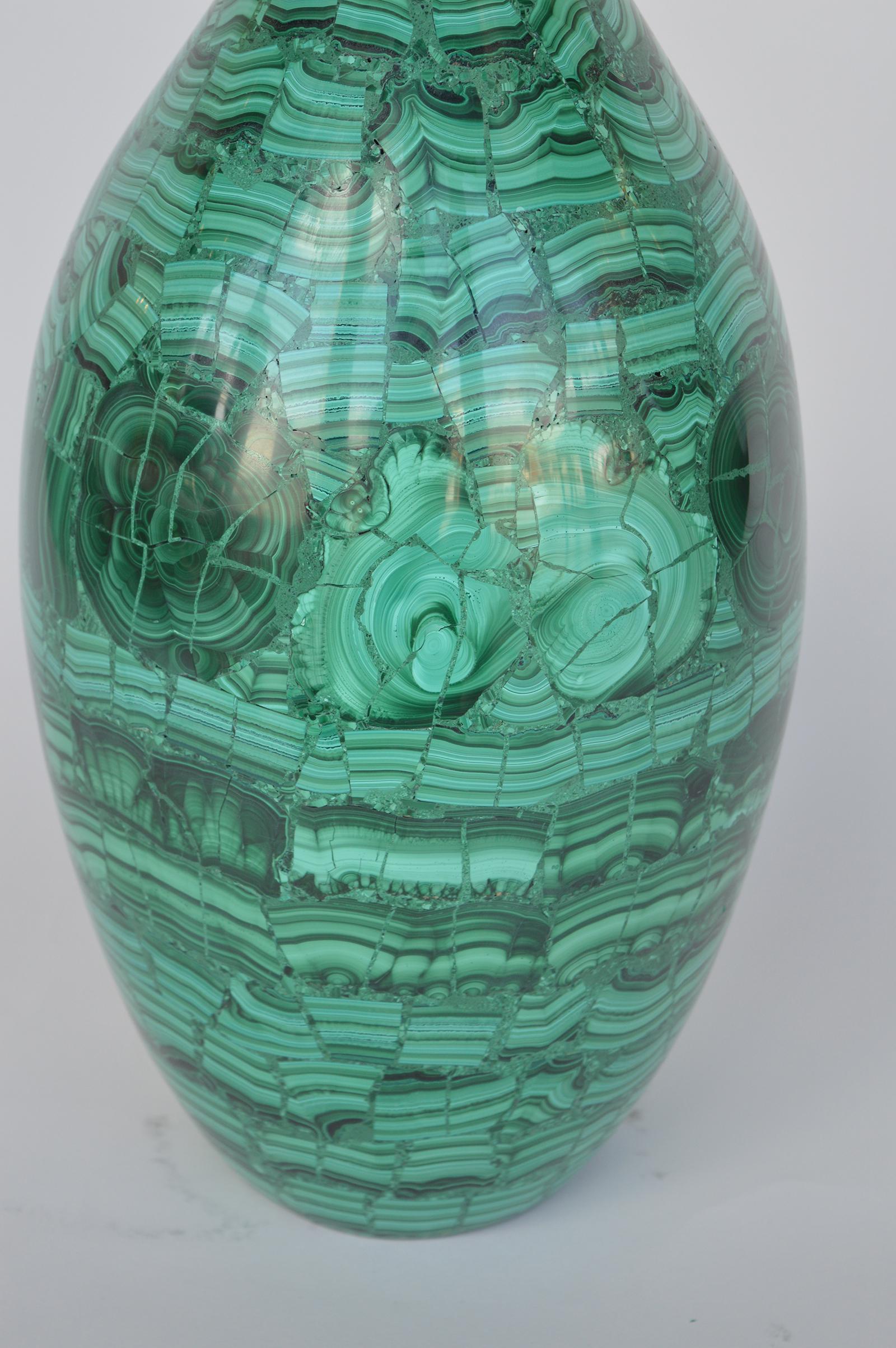 Malachit-Vase mit Bronze-Akzent (20. Jahrhundert) im Angebot