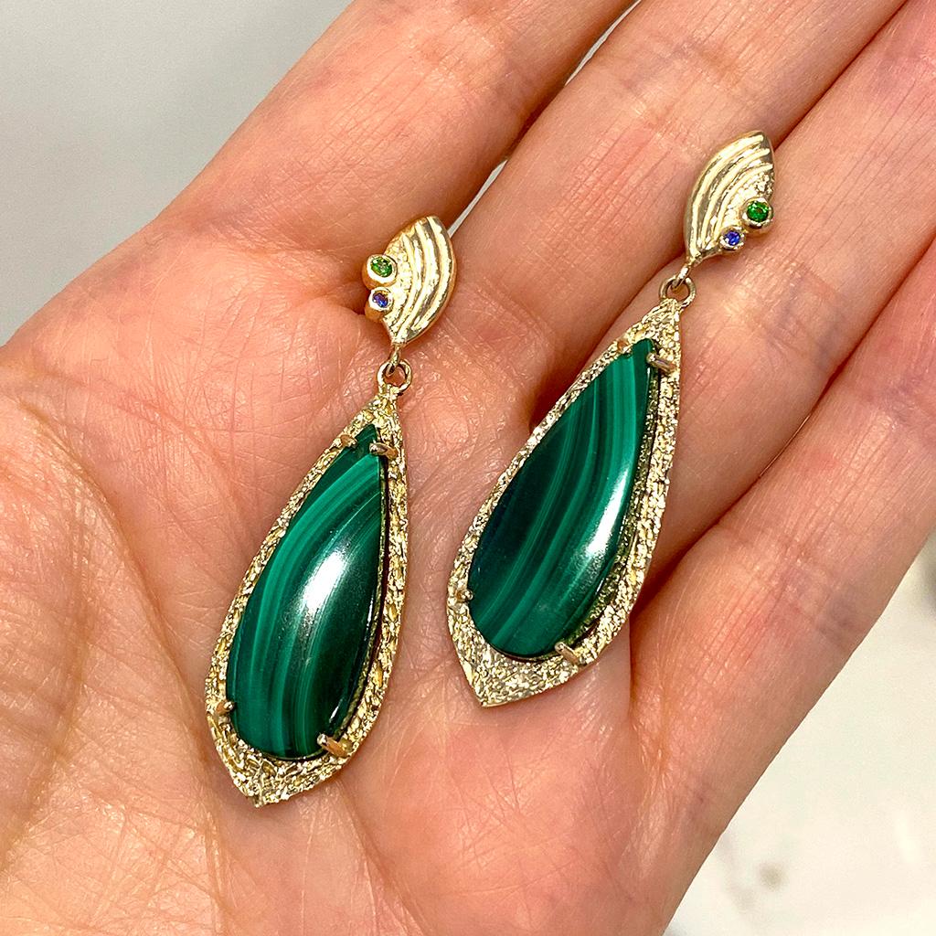 Contemporary Malachite Verde Earrings set in textured 14 Karat Gold Frame by K.MITA For Sale