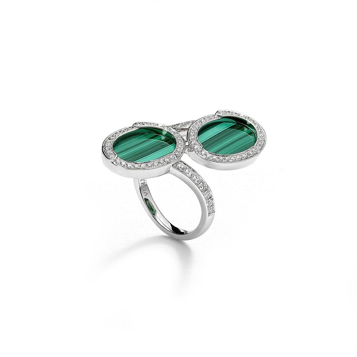 Ring in 18kt white gold set with 78 diamonds 0.62 cts and two malachites 5.73 cts Size 53    