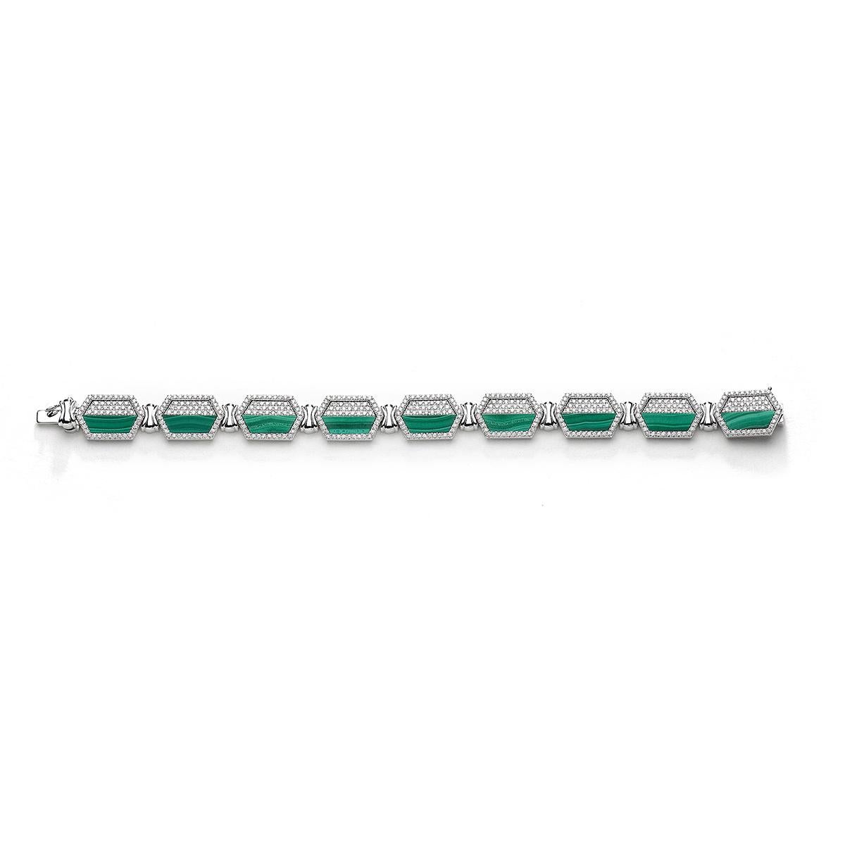  Bracelet in 18kt white gold set with 495 diamonds 3.35 cts and 9 malachites 13.51 cts