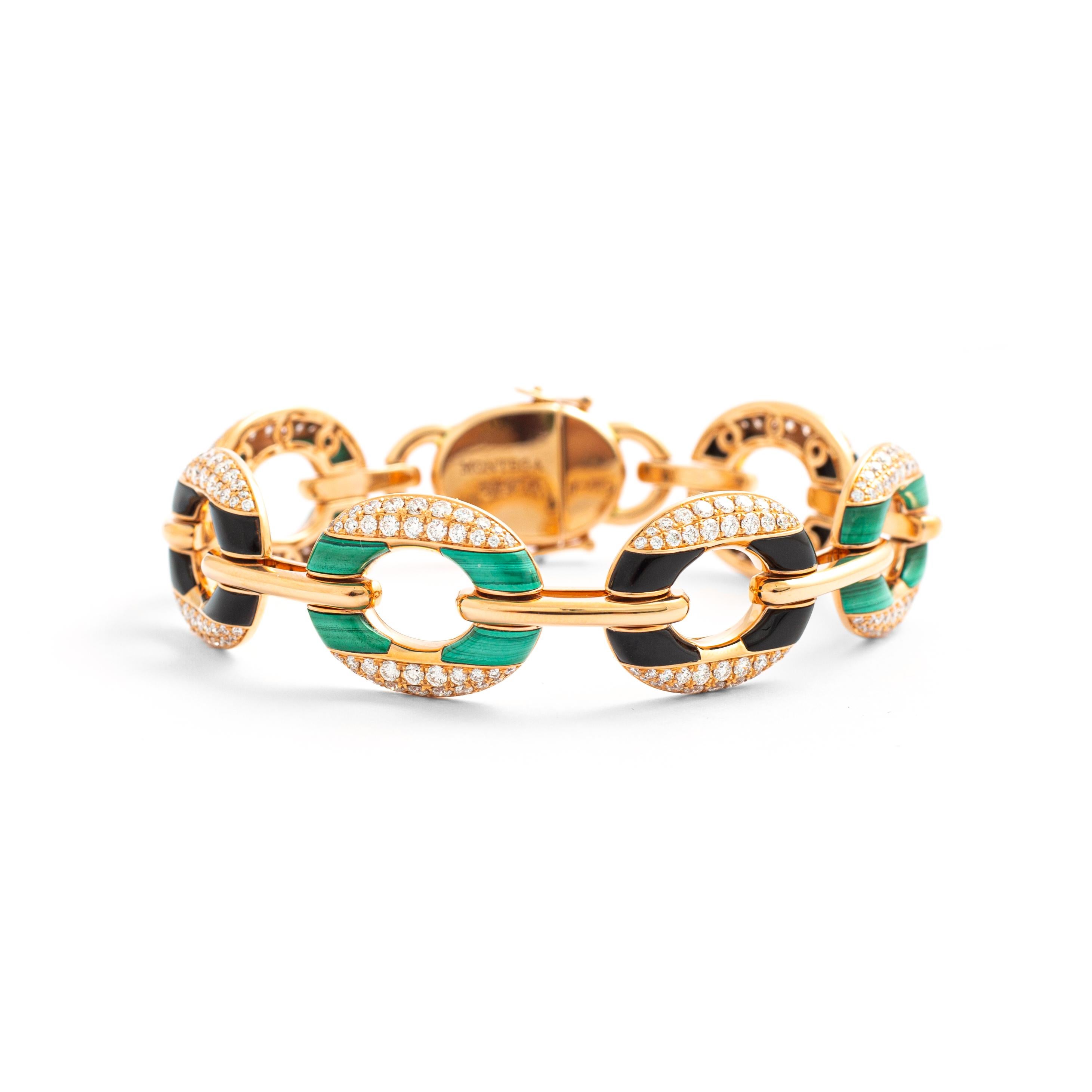 Bracelet in 18kt pink gold set with 257 diamonds 3.75 cts, 12 onyx 5.30 cts and 12 malachites 7.70 cts