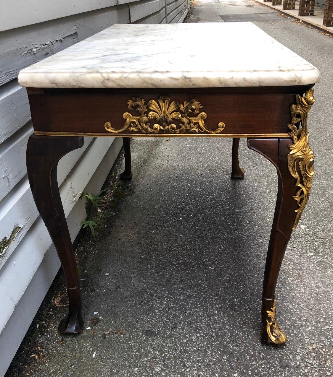 Brass Malahide Castle George II Irish Marble-Top and Mahogany Console / Slab Table For Sale