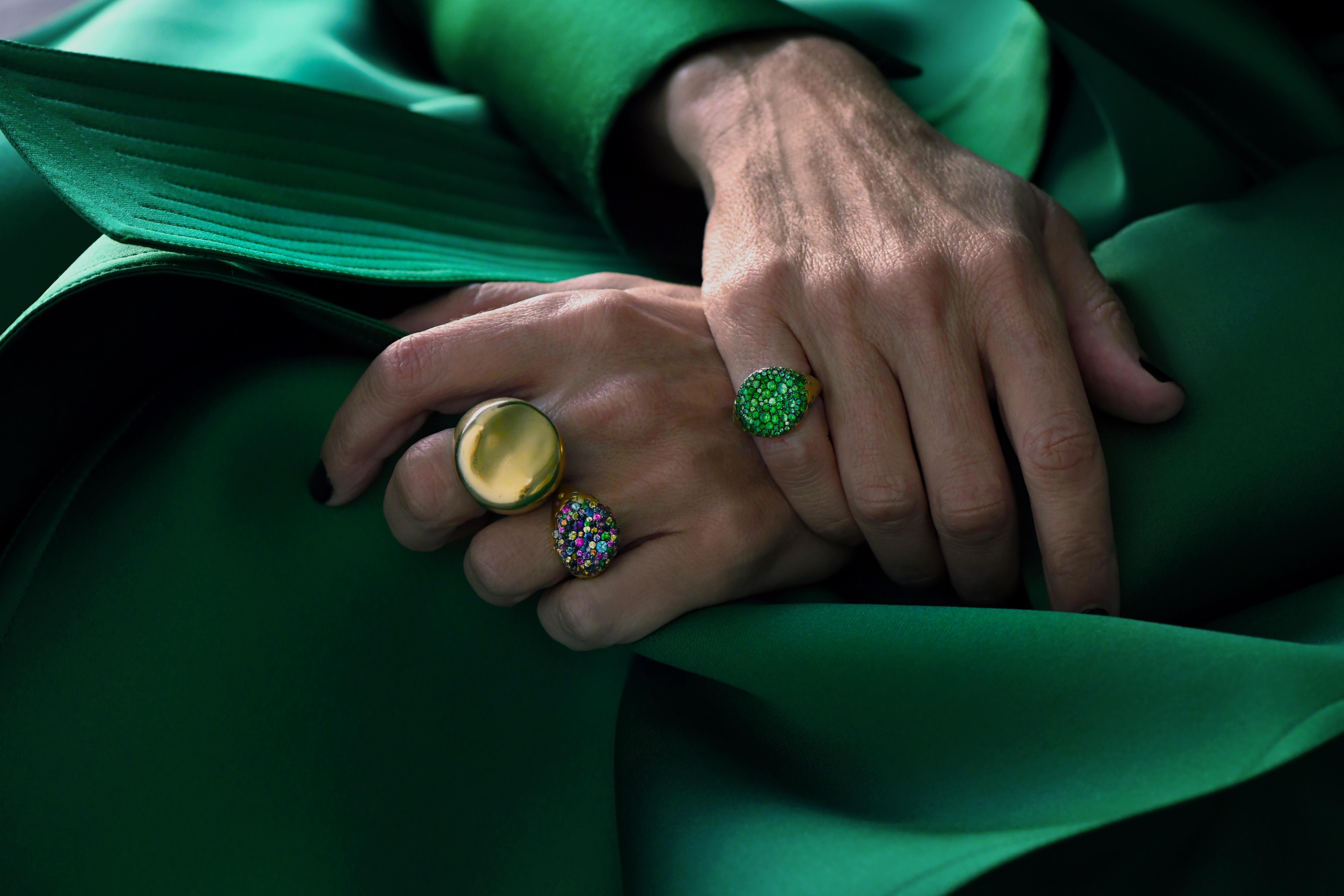 For Sale:  Malak Round Ring in Pure 18K Satin-Finish Hand Brushed Gold 7