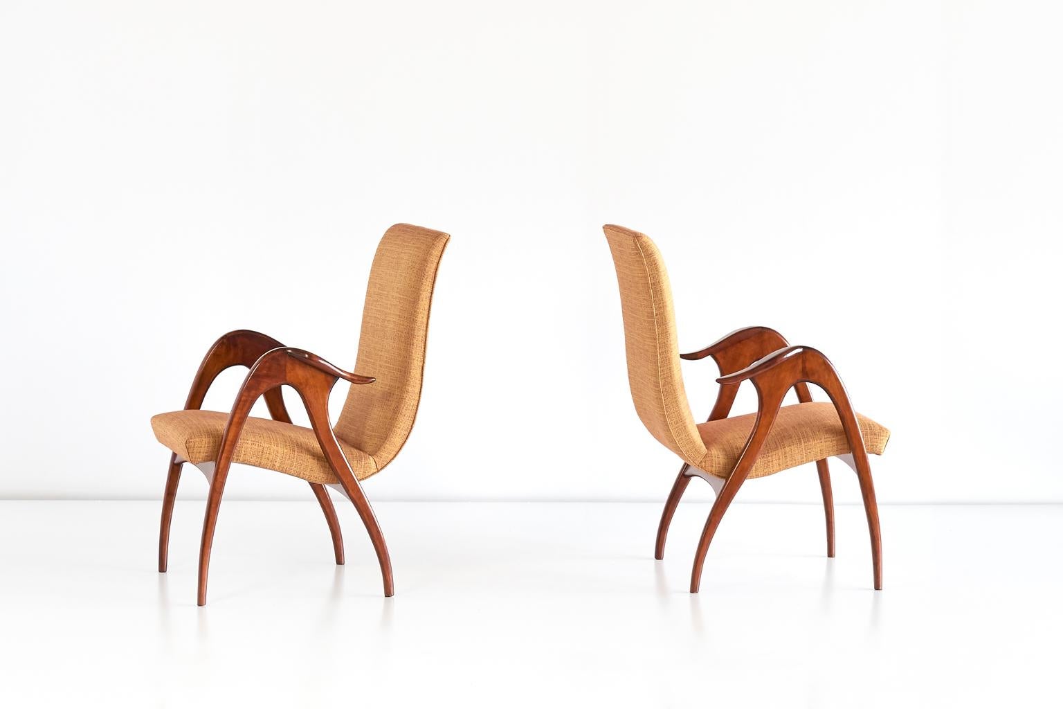 Malatesta and Mason Pair of Sculptural Armchairs in Walnut, Italy, Early 1950s In Good Condition In The Hague, NL