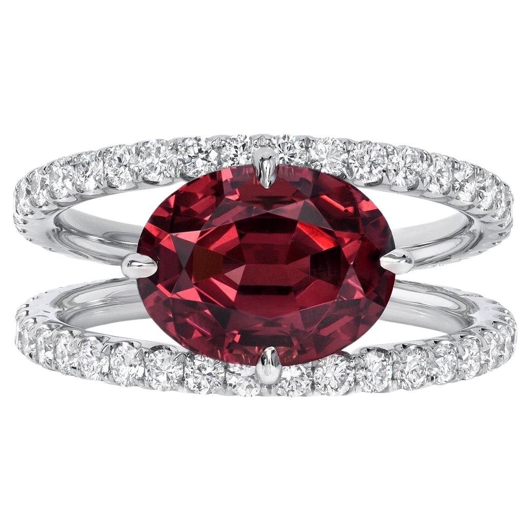 Malaya Granat & Diamant Platin Ring - Perfekt für Geburtstage & Jubiläen (Ovalschliff) im Angebot