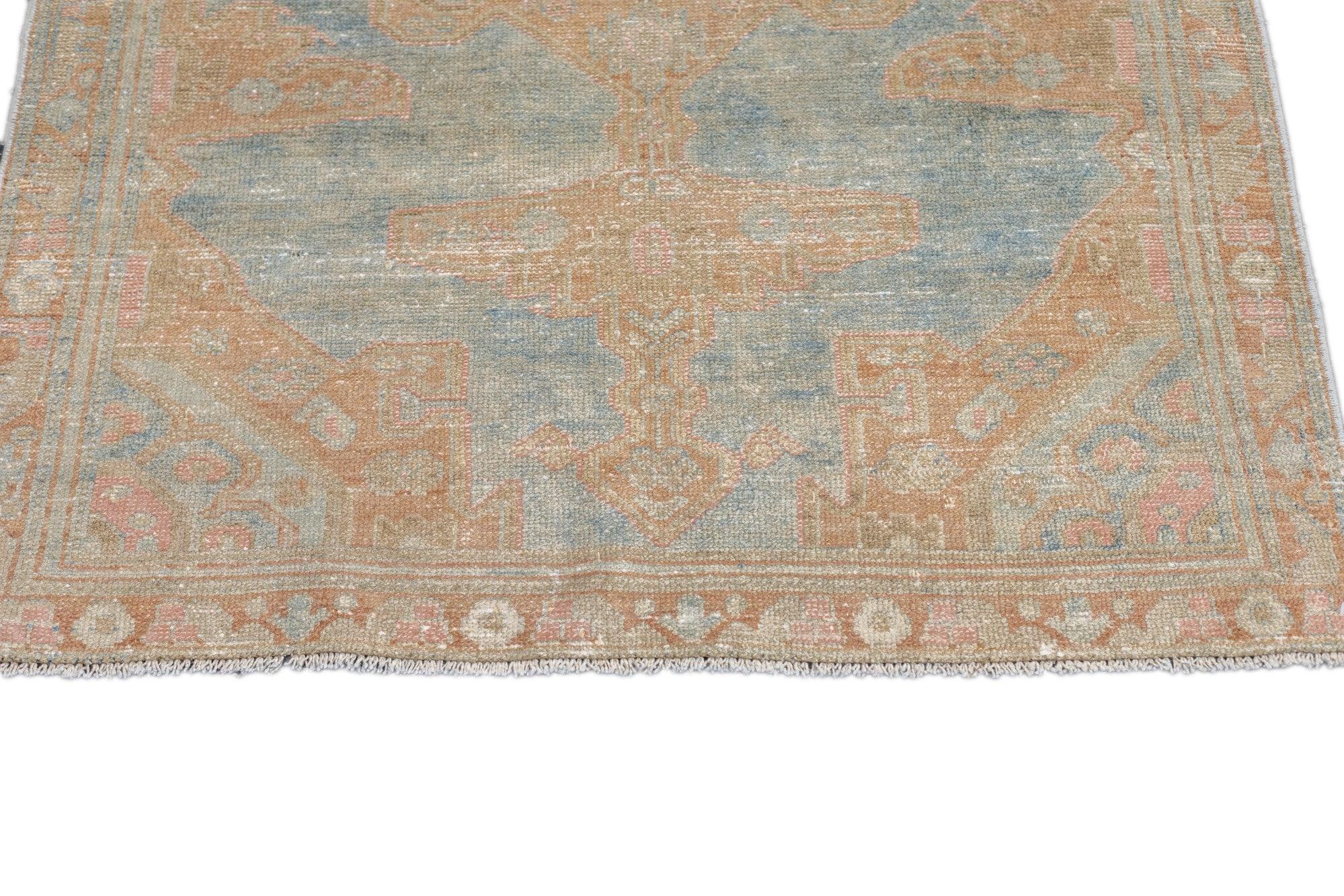 Malayer-Teppich 3'1'' x 4'8'' im Zustand „Gut“ im Angebot in New York, NY