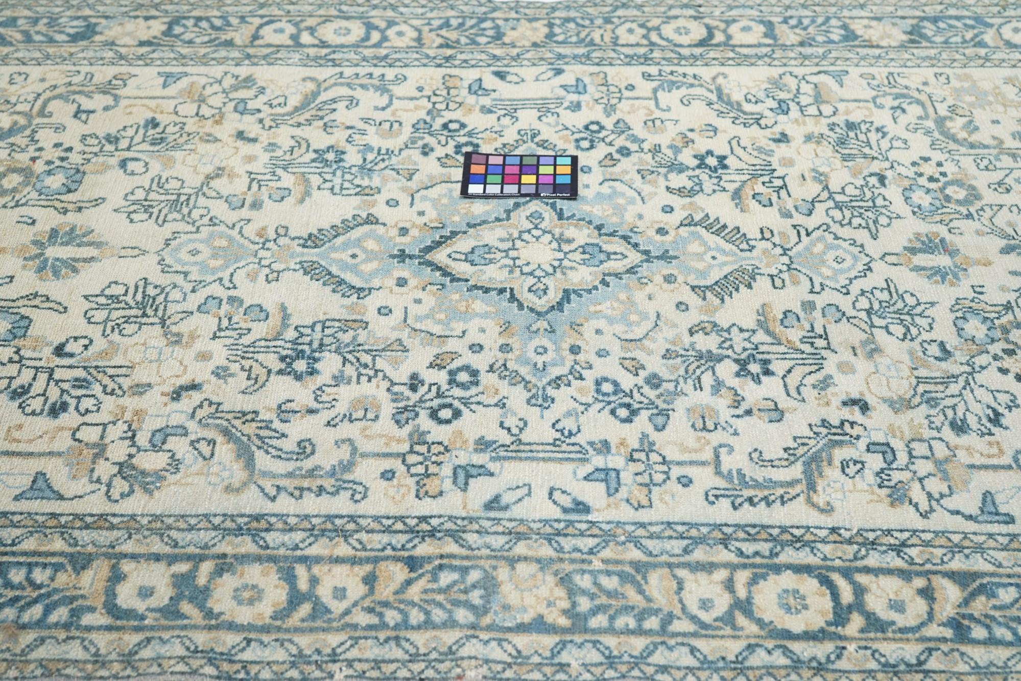 Malayer Rug 4'3'' x 6'6'' For Sale 3