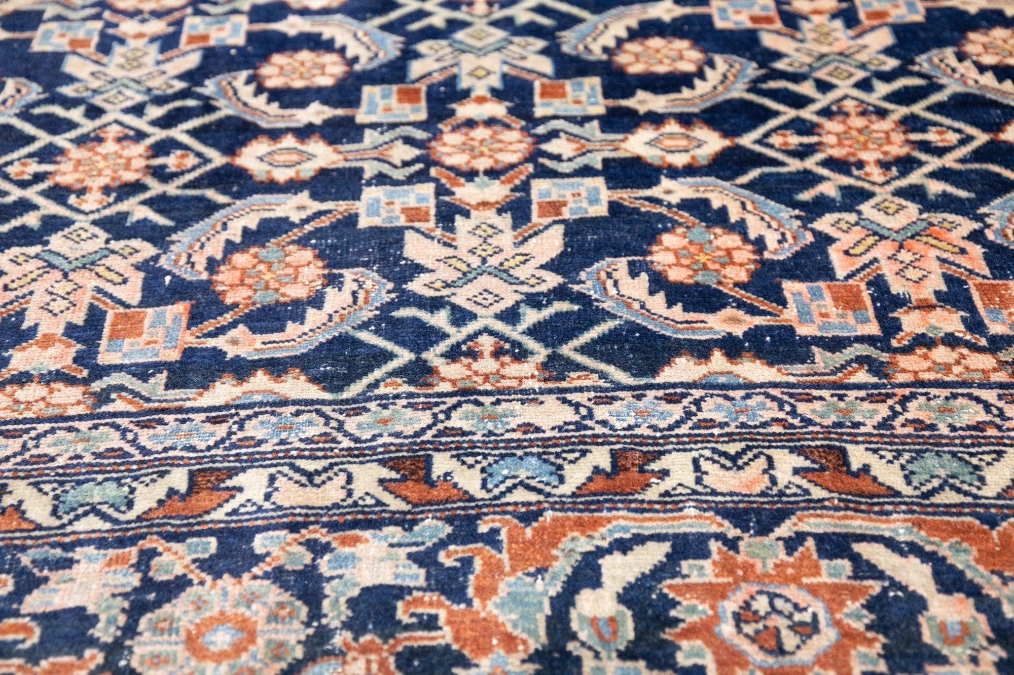 Malayer-Teppich 5'3'' x 6'5'' im Zustand „Gut“ im Angebot in New York, NY