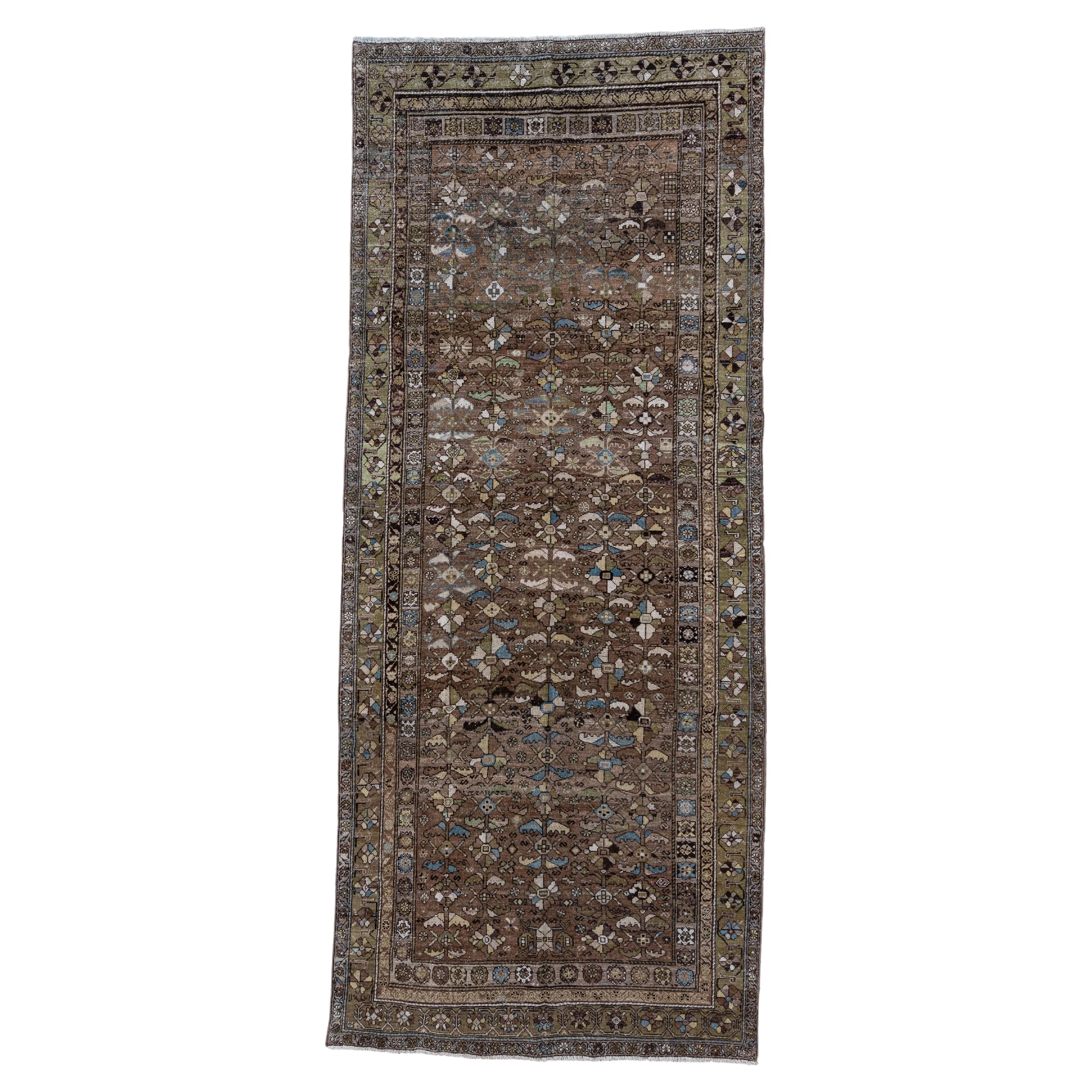 Malayer Teppich Soft Botanical Allover-Muster im Angebot