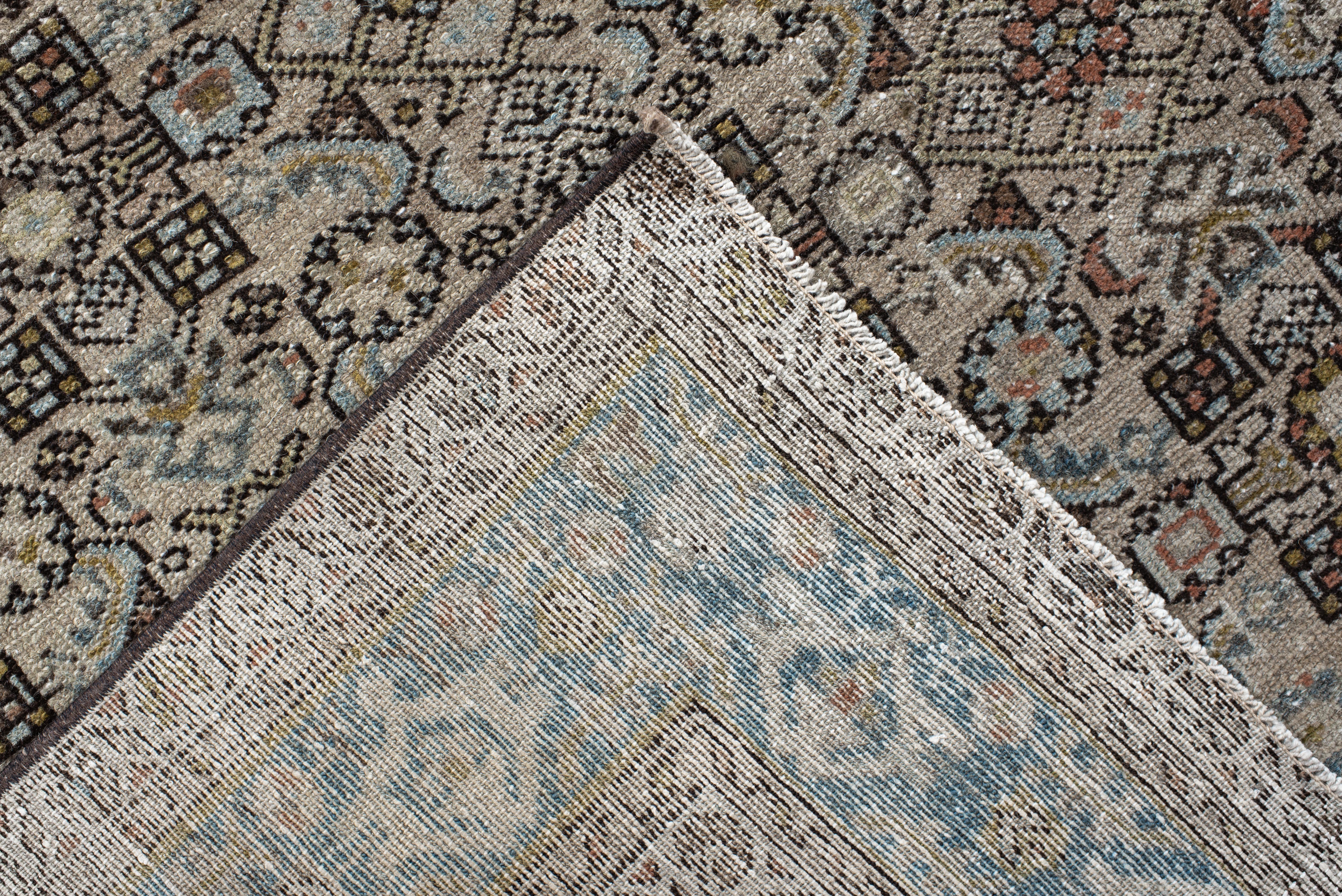 Alfombra Malayer con Medallón Diamante Aguamarina mediados del siglo XX en venta