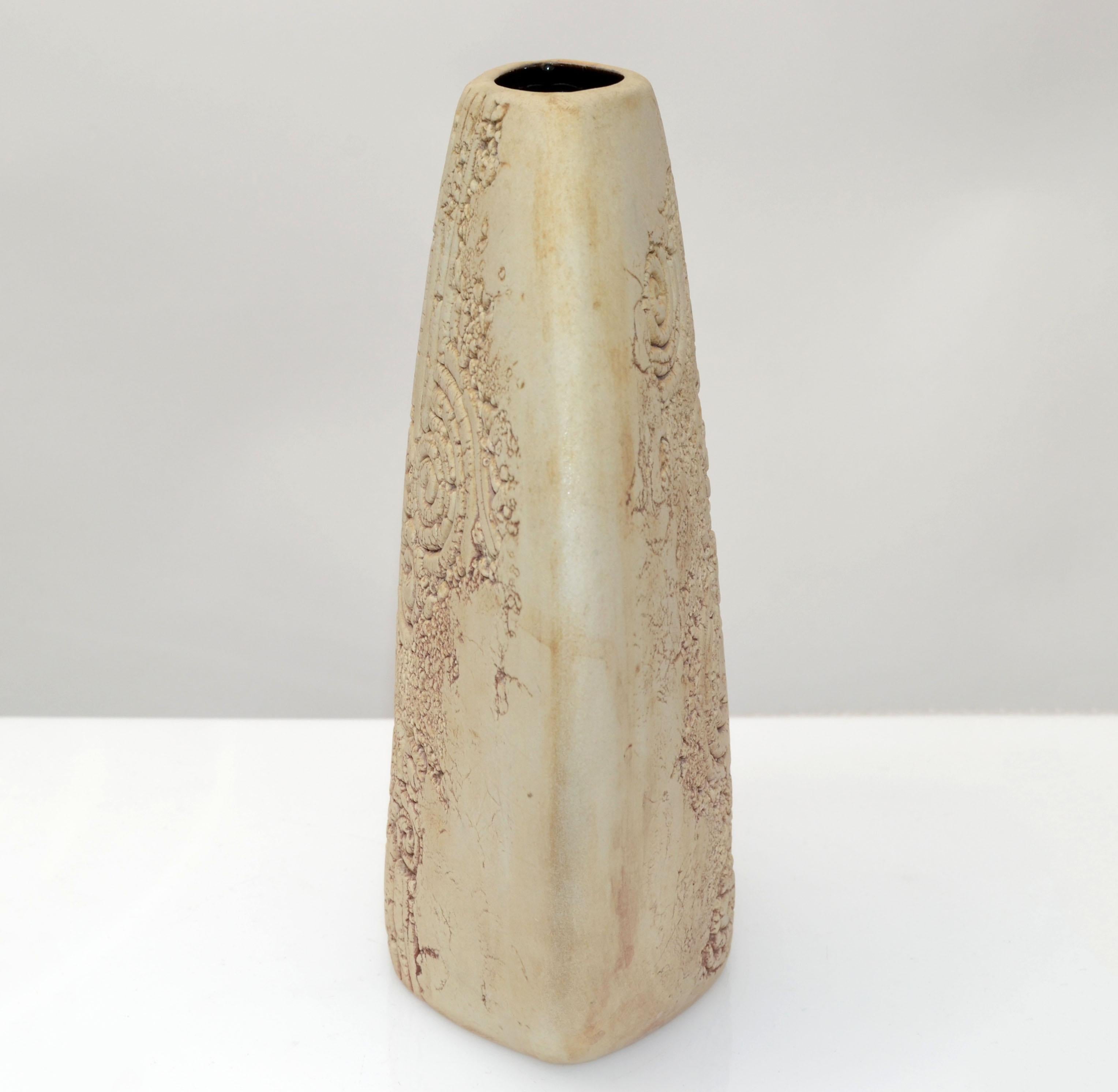 Glazed Malaysia Earthenware Handcrafted Taupe & Brown Glaze Bud Weed Vase Pottery, 1980 For Sale