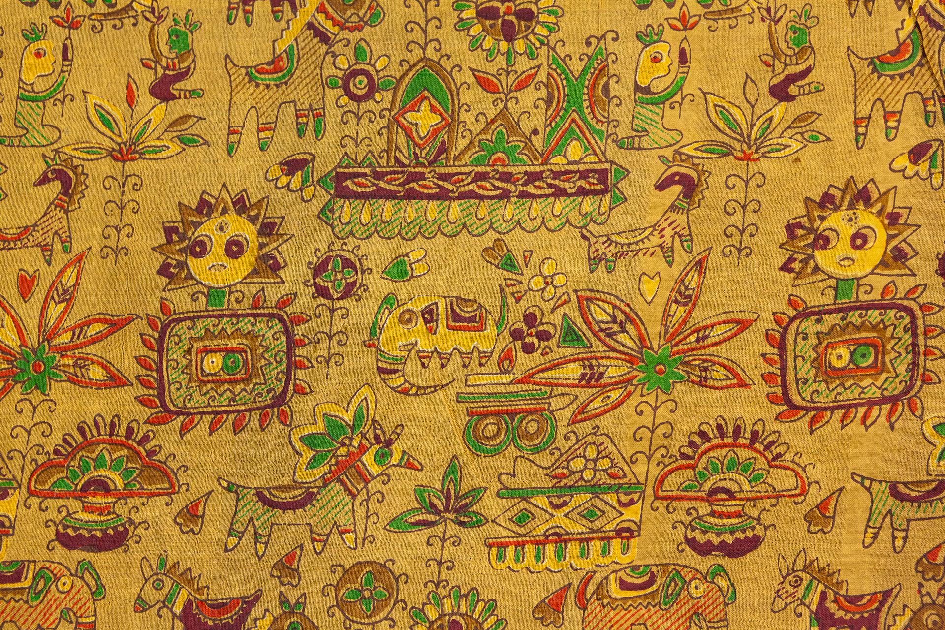 Malaysian Textile Special Design Silk In Good Condition For Sale In Ferrara, IT
