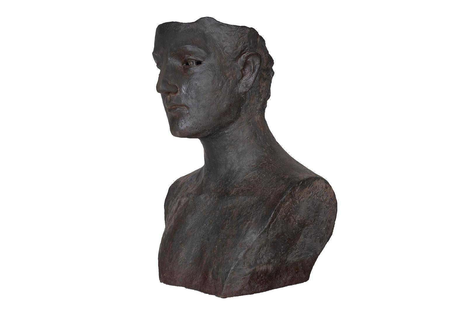 La Brendan Bass Estate Collection rende omaggio alla bellezza del vintage e dell'antiquariato. 
pezzi, ognuno dei quali nasconde ad arte infinite storie raccolte nel corso delle generazioni in cui sono esistiti.  Come estensione della collezione Le