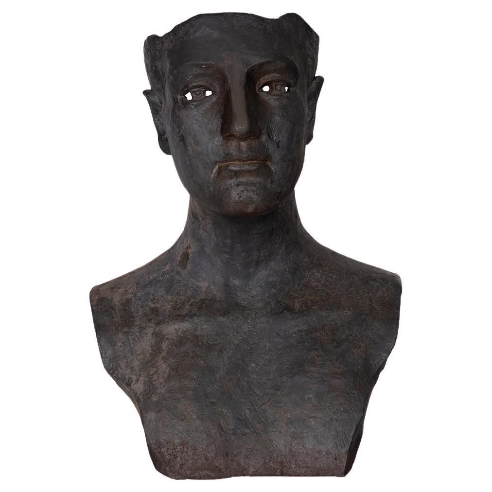 Scultura di busto maschile in ghisa